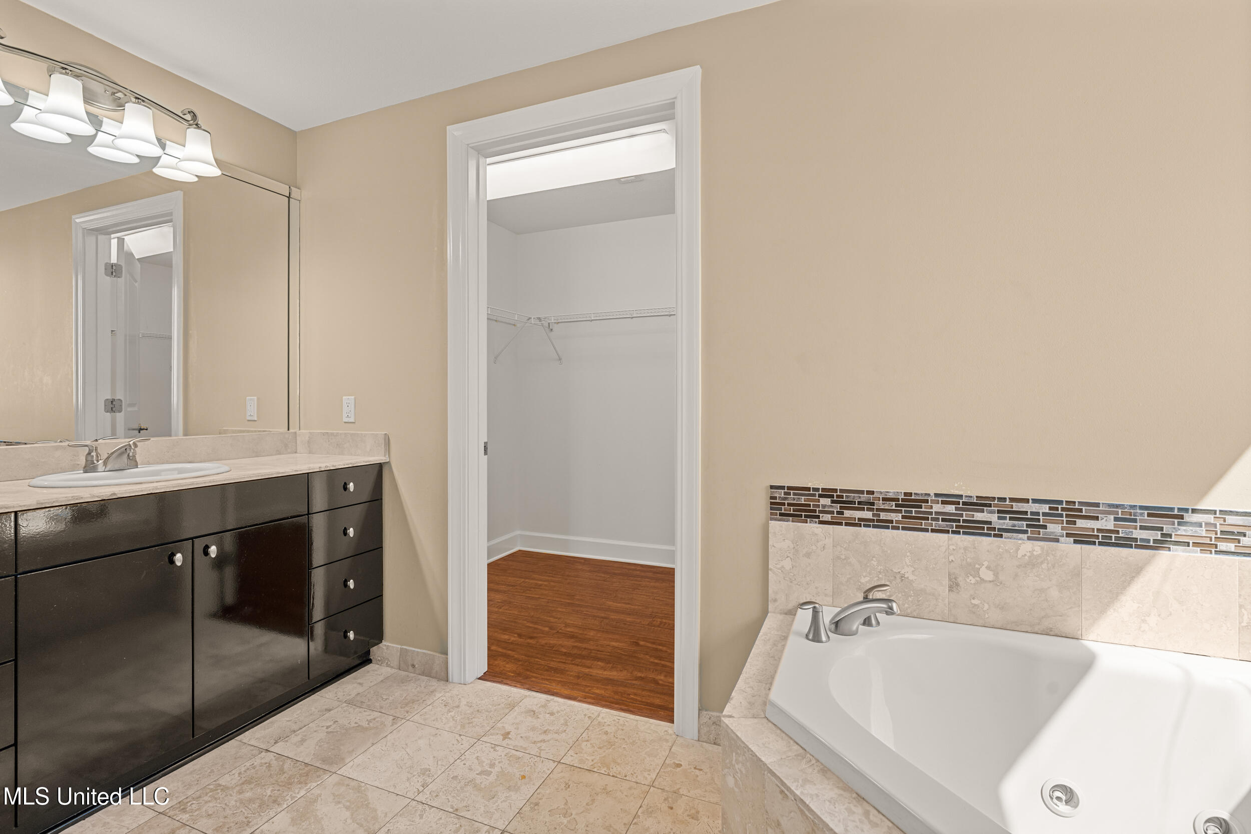 1899 Beach Boulevard Property Photo 31