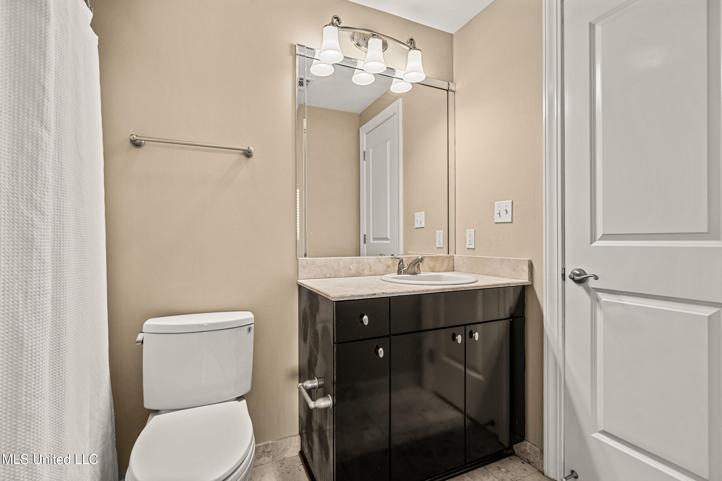 1899 Beach Boulevard Property Photo 43