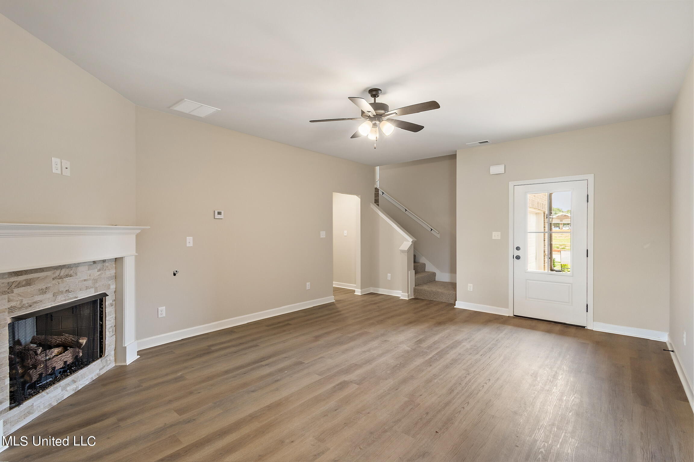 6388 River Lane Property Photo 8