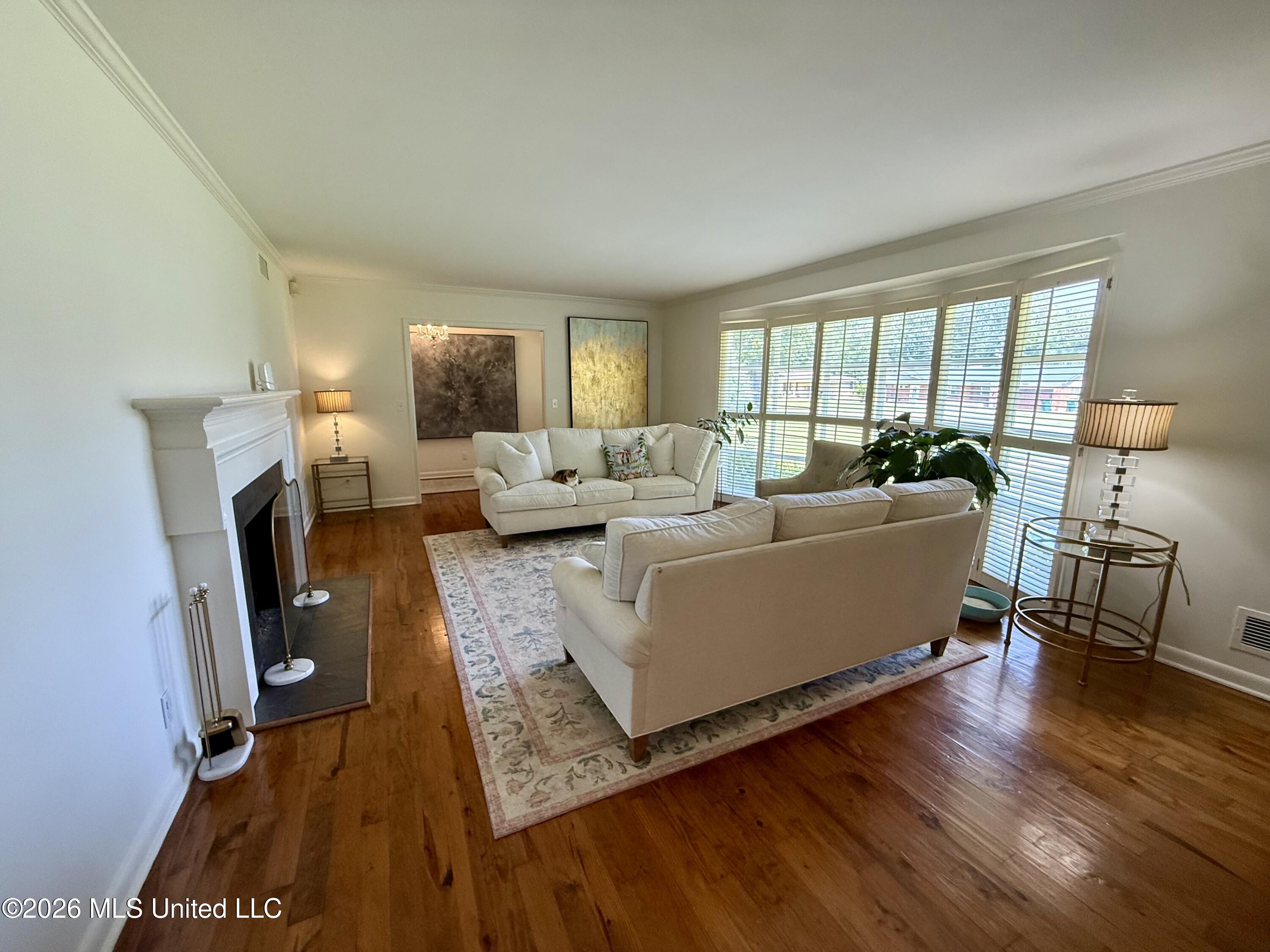 506 E Harding Avenue Property Photo 2