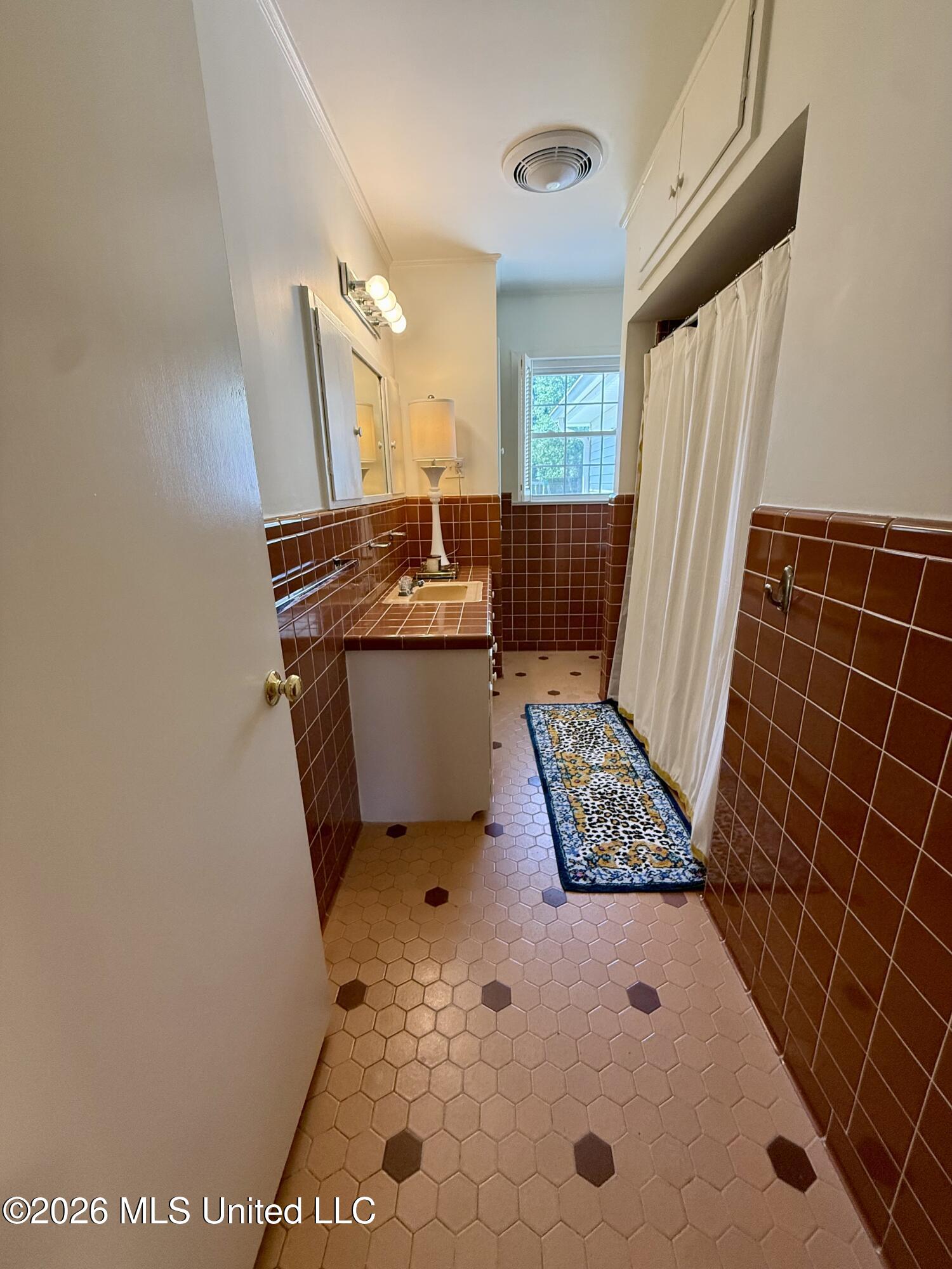 506 E Harding Avenue Property Photo 6