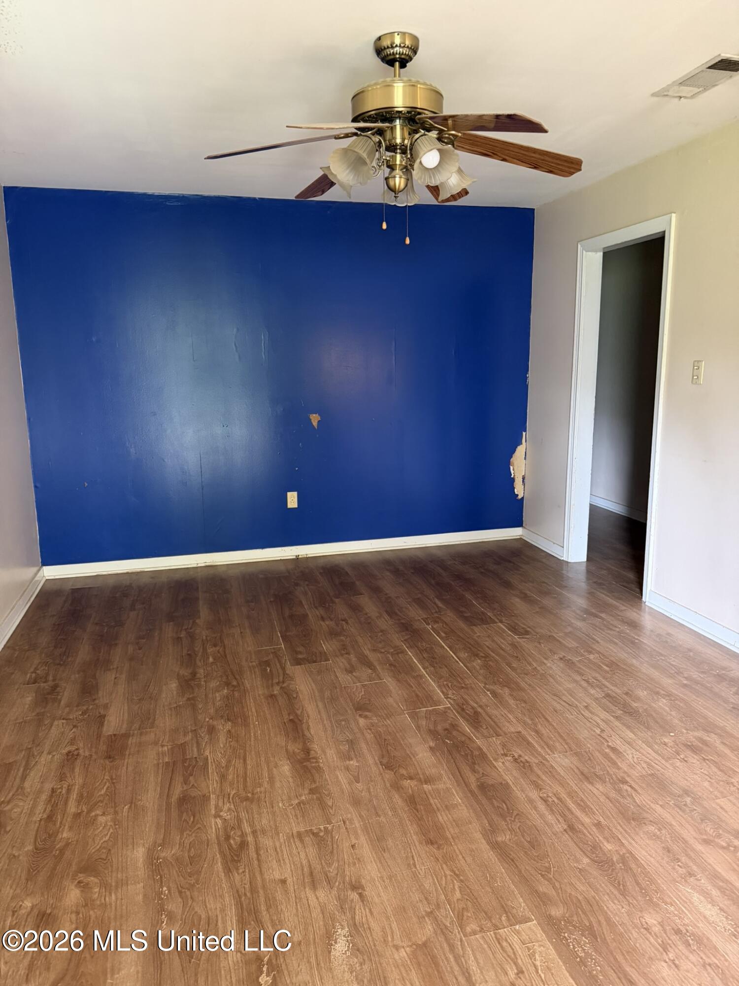 204 Holly Drive Property Photo 3