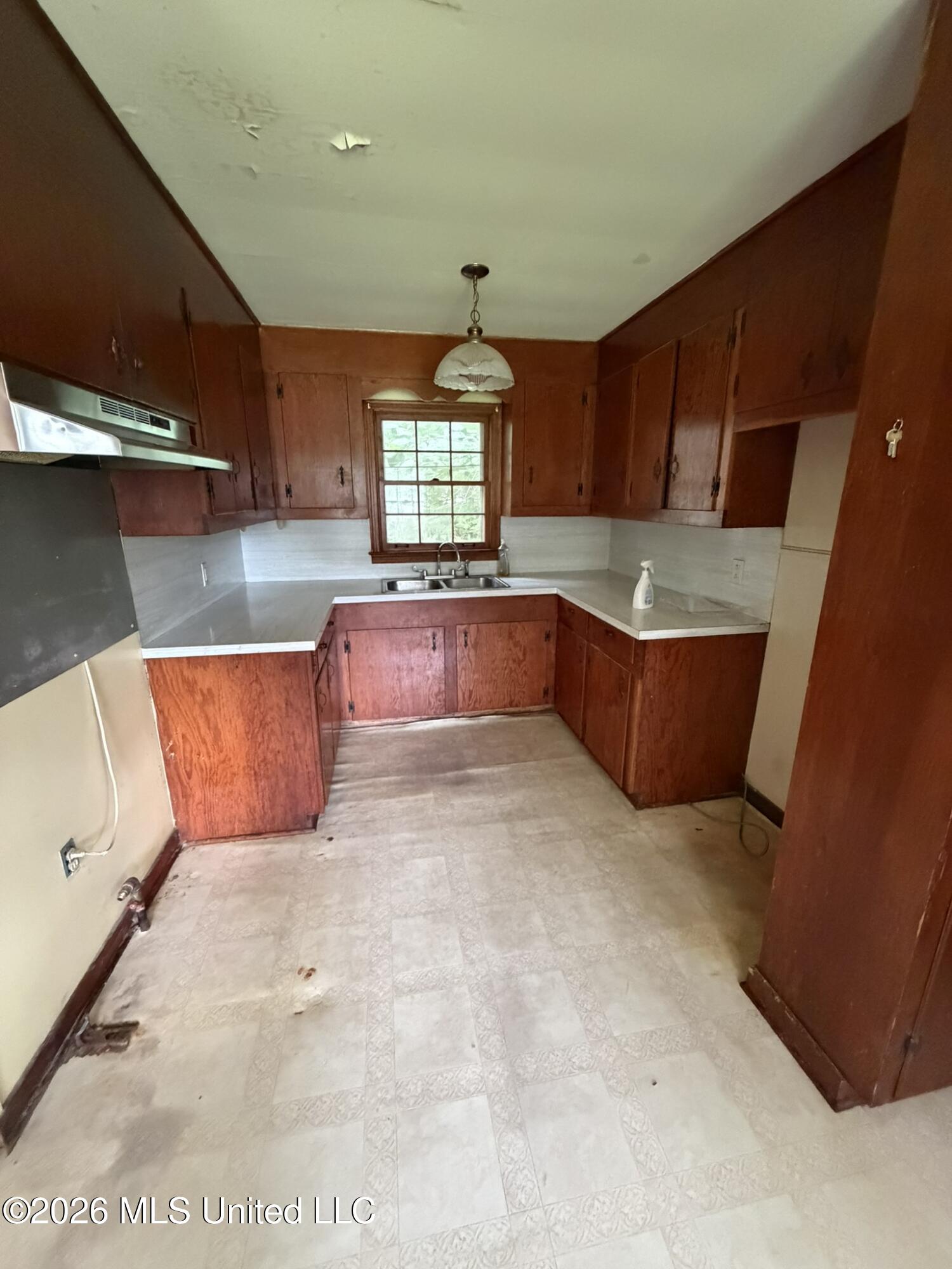 204 Holly Drive Property Photo 6