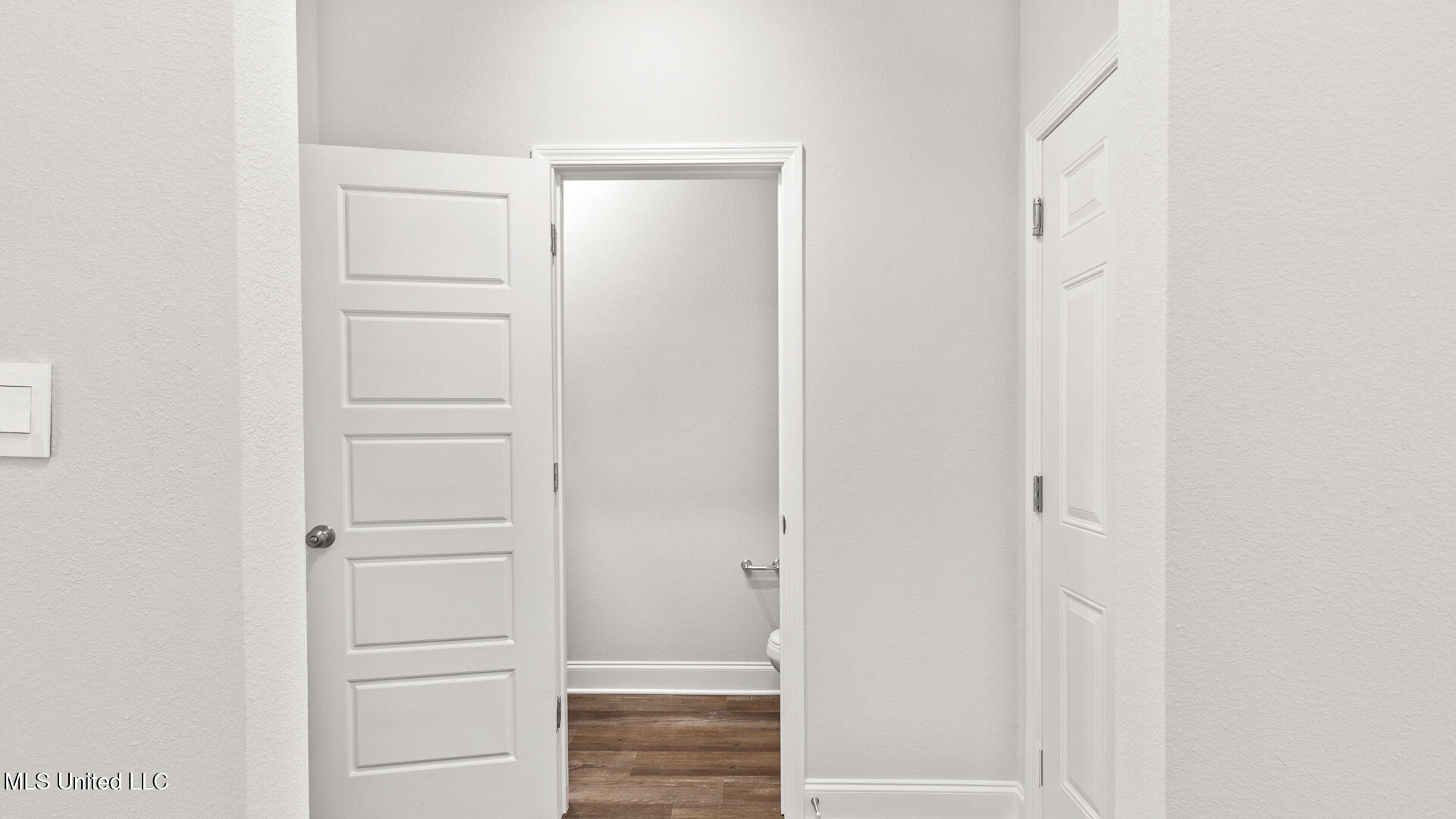14228 Quill Avenue Property Photo 12