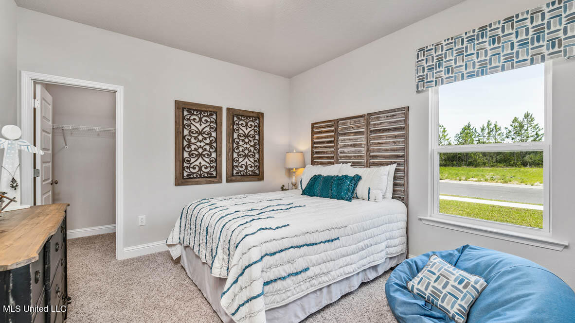 6637 Palm Pointe Drive Property Photo 17
