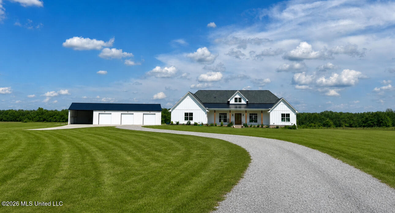 534 Stump Ridge Road Property Photo 1