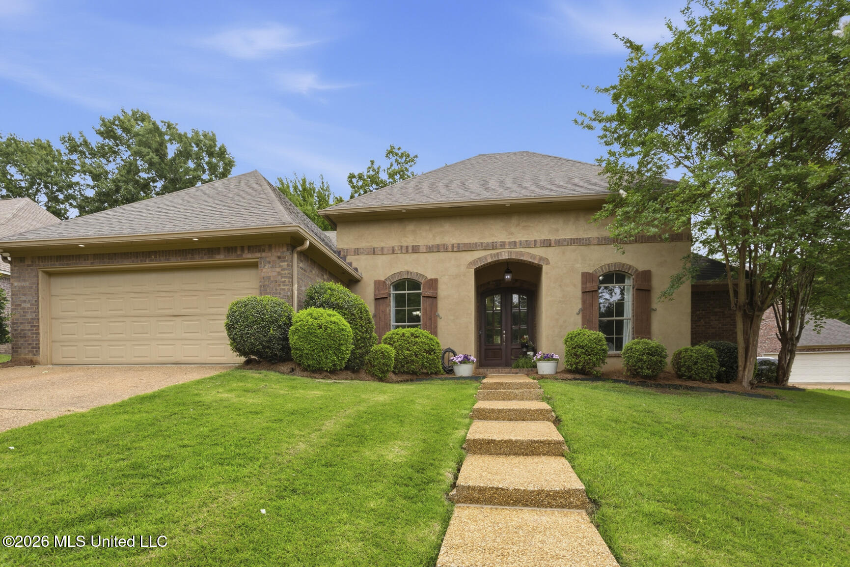 143 Covey Run Property Photo 1