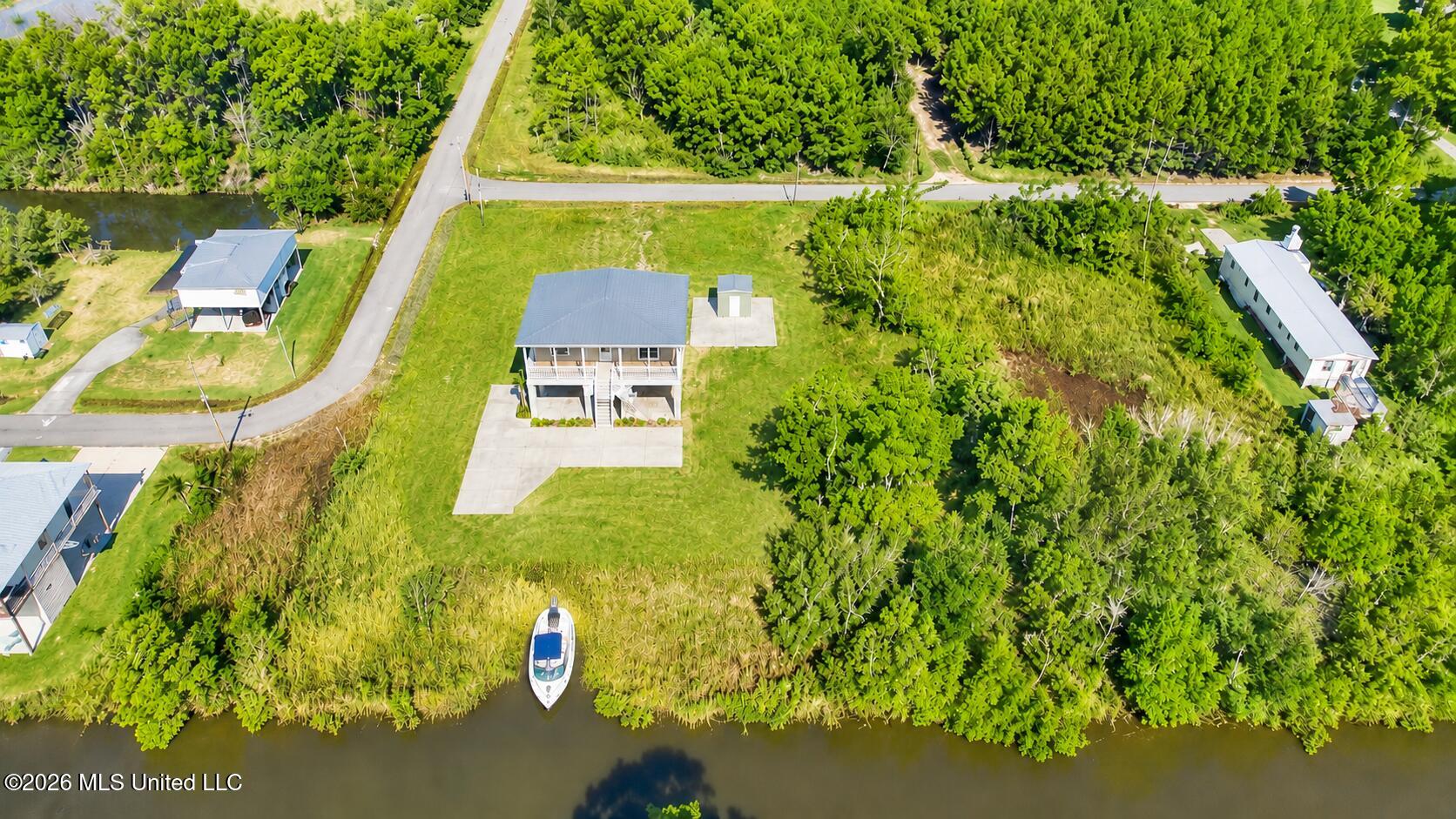 10010 E Bayou View Drive Property Photo 4