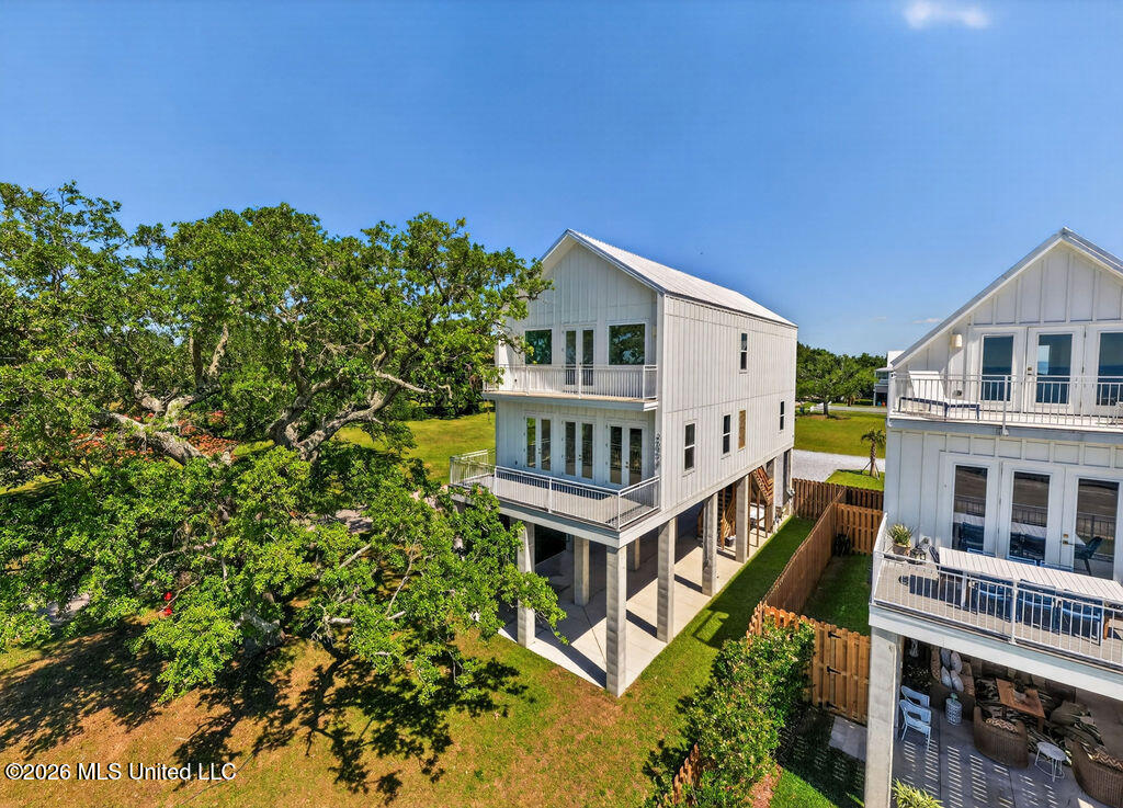 26478 W Beach Boulevard Property Photo 1