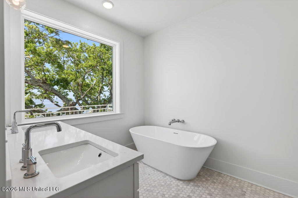 26478 W Beach Boulevard Property Photo 27