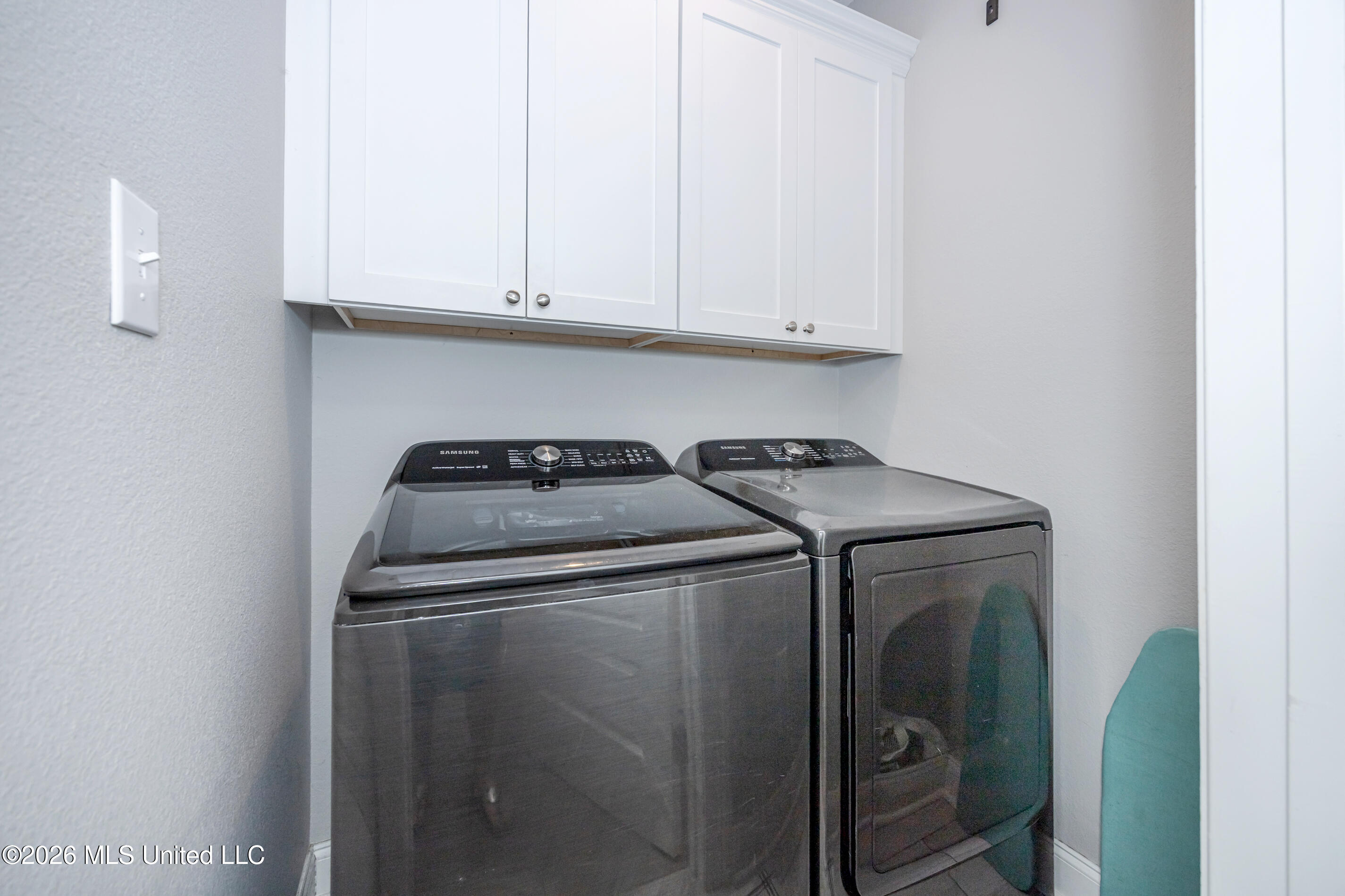 211 Madison Place Drive Property Photo 15