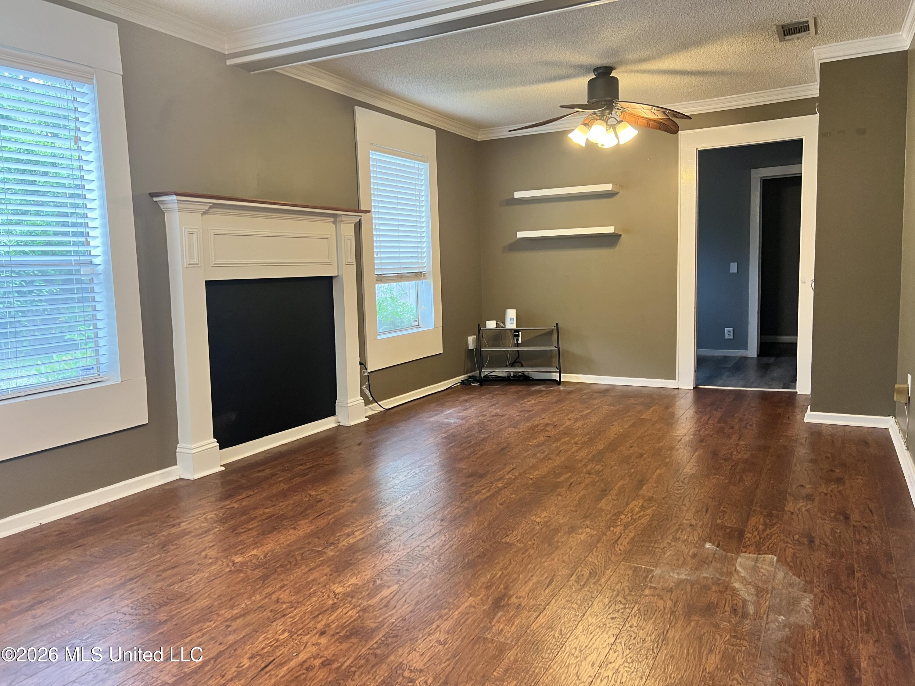 1815 24th Street Property Photo 4