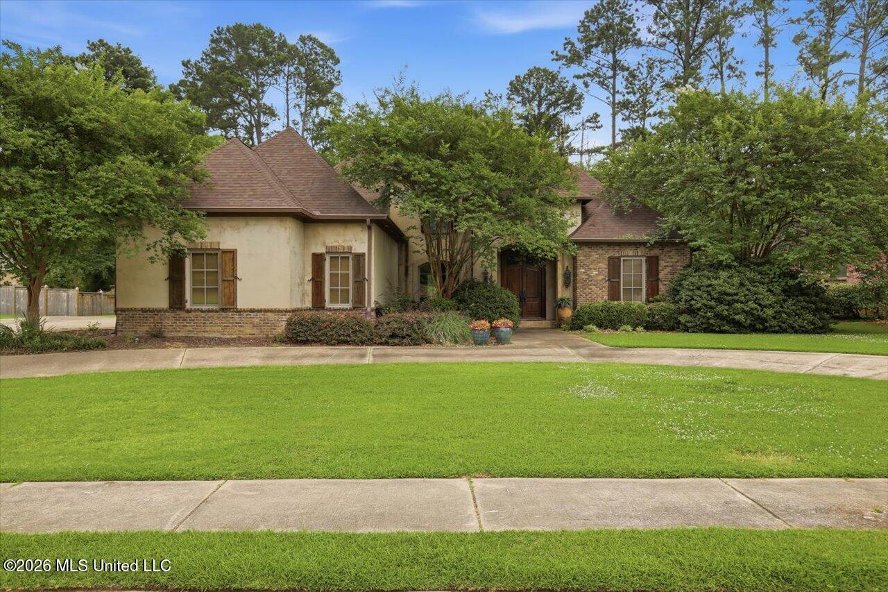385 Kingsbridge Road Property Photo 2