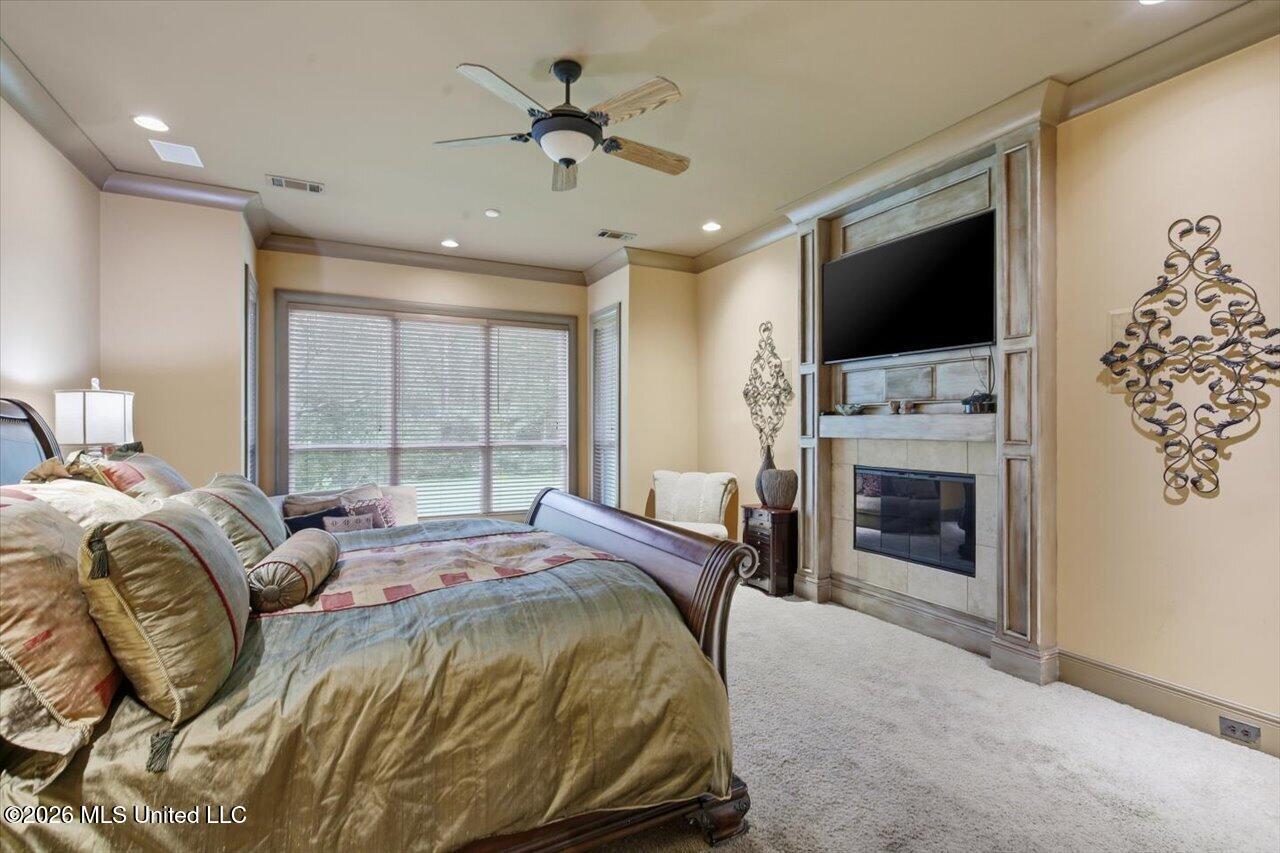 385 Kingsbridge Road Property Photo 17