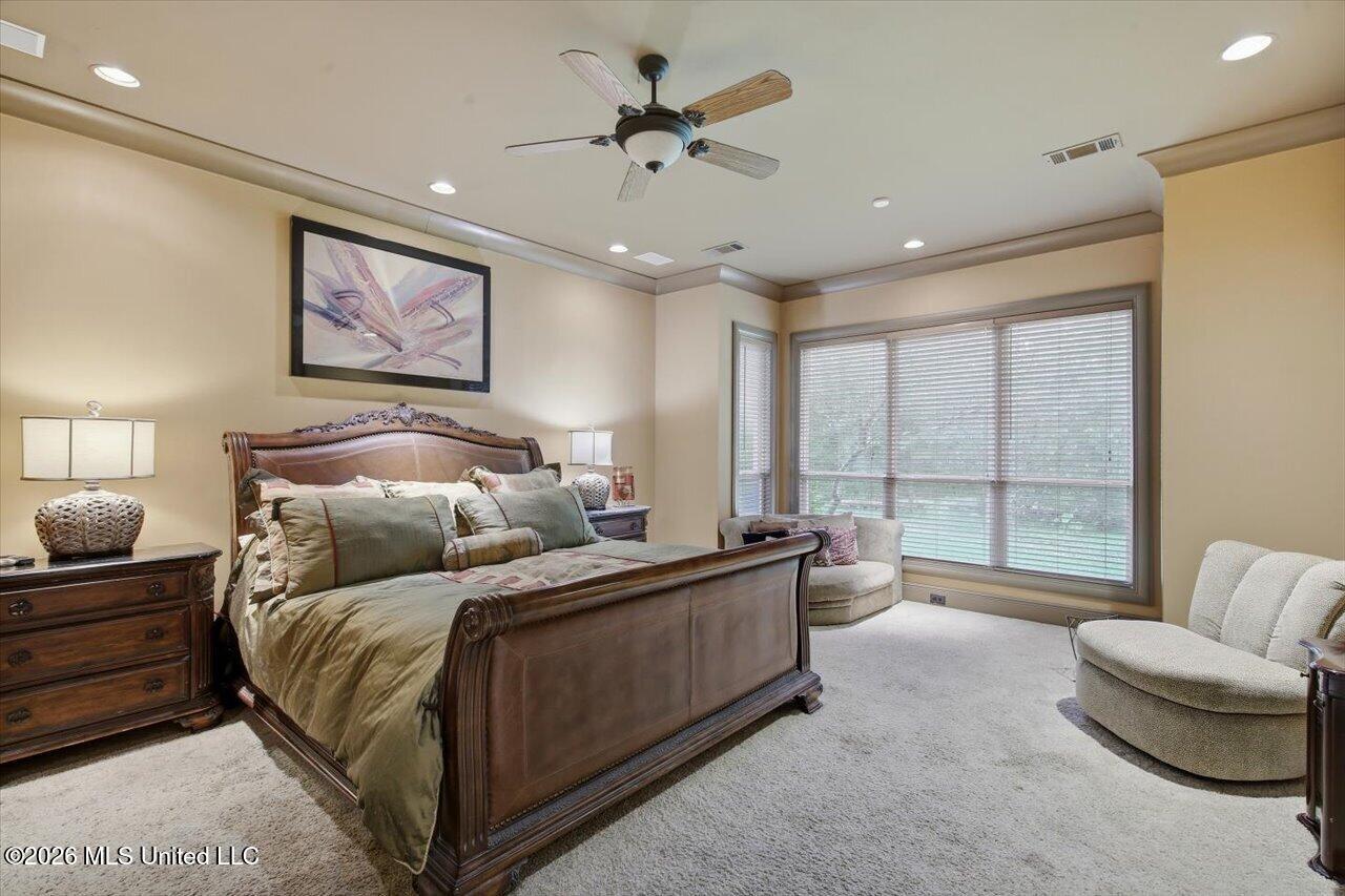 385 Kingsbridge Road Property Photo 18