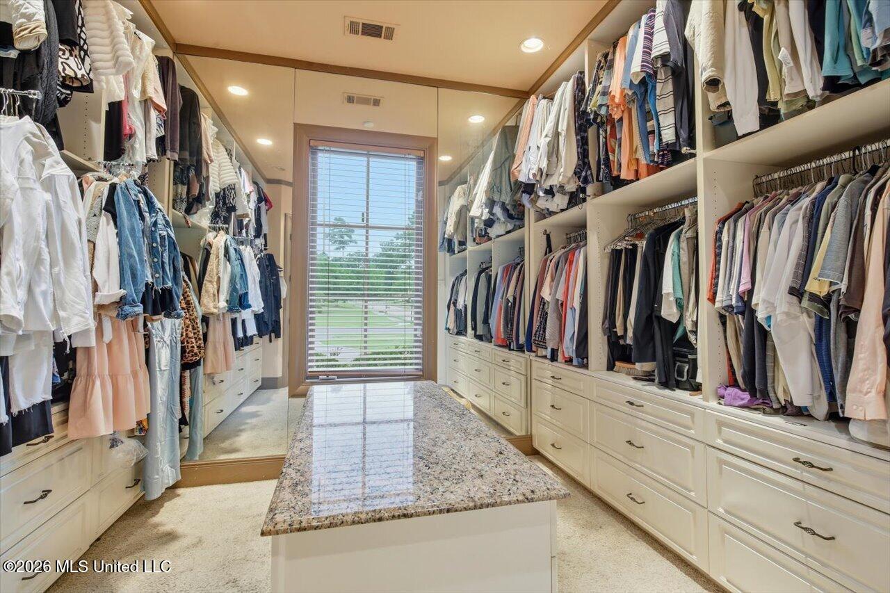 385 Kingsbridge Road Property Photo 21