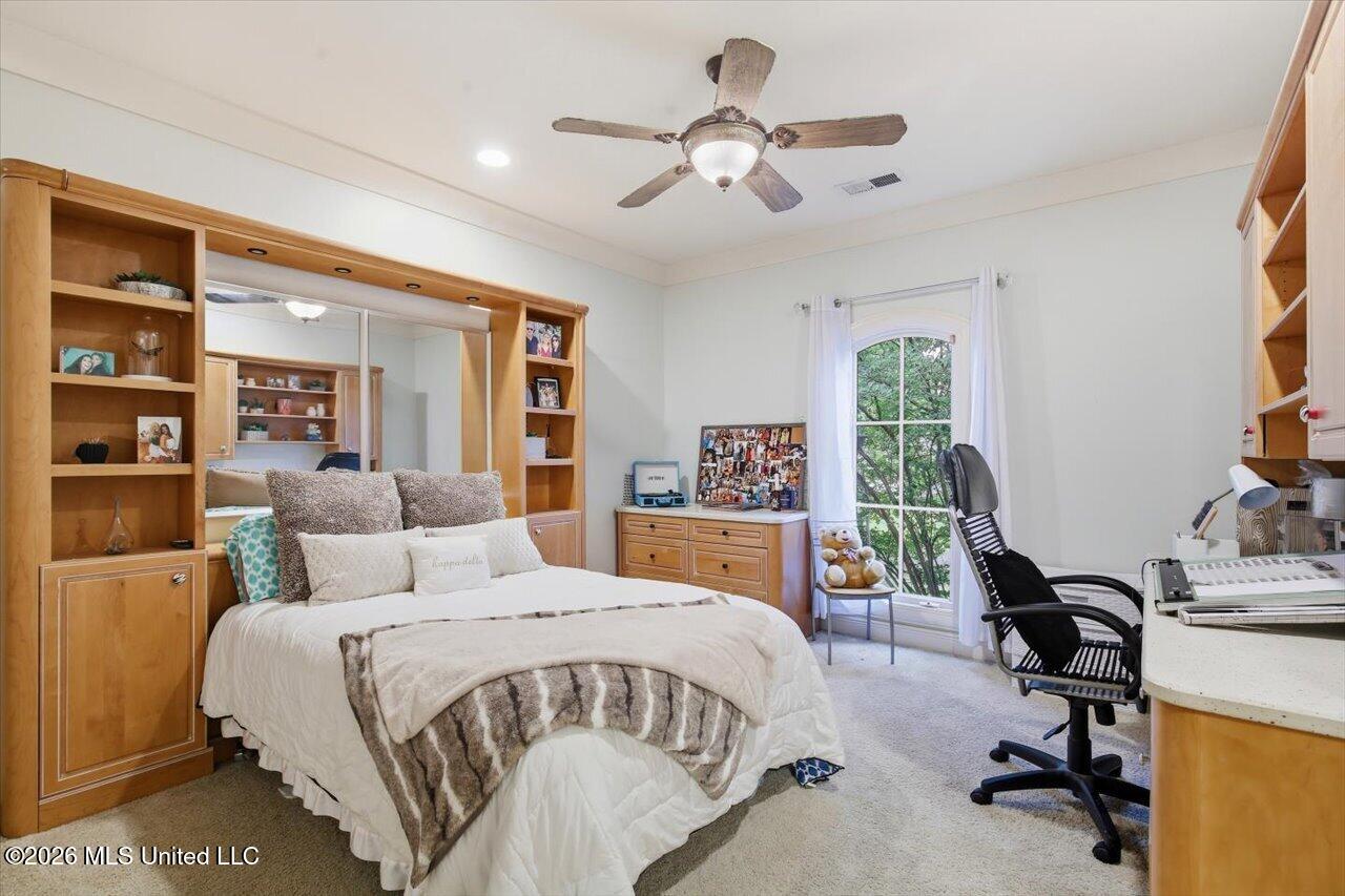 385 Kingsbridge Road Property Photo 25