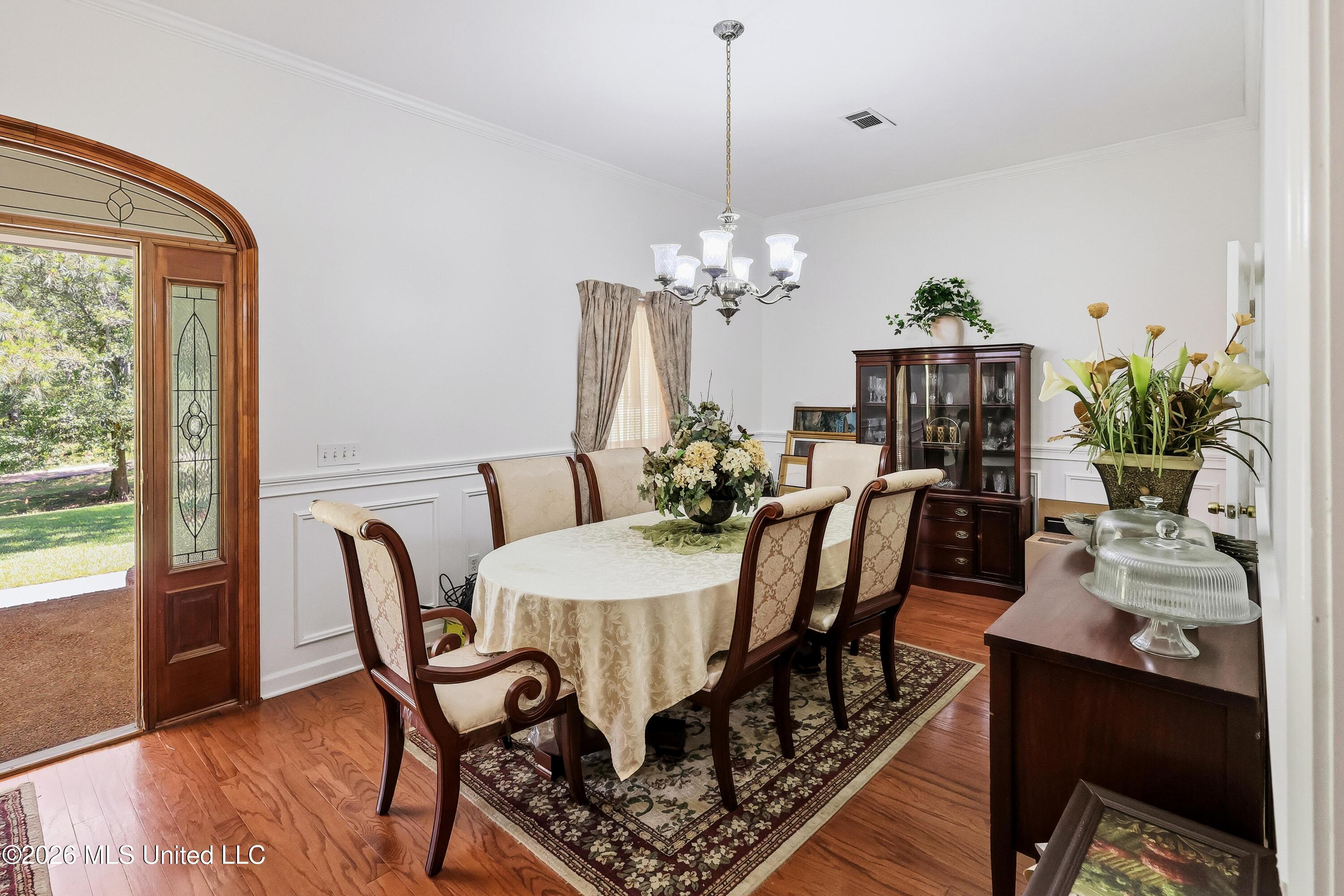 1861 Sharon Road Property Photo 4