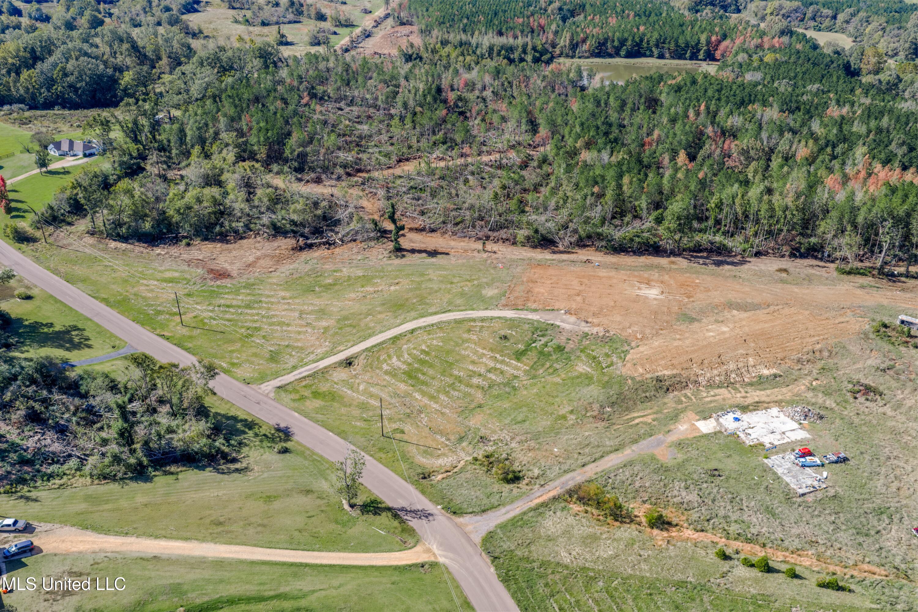131 Waverly Circle Property Photo 4