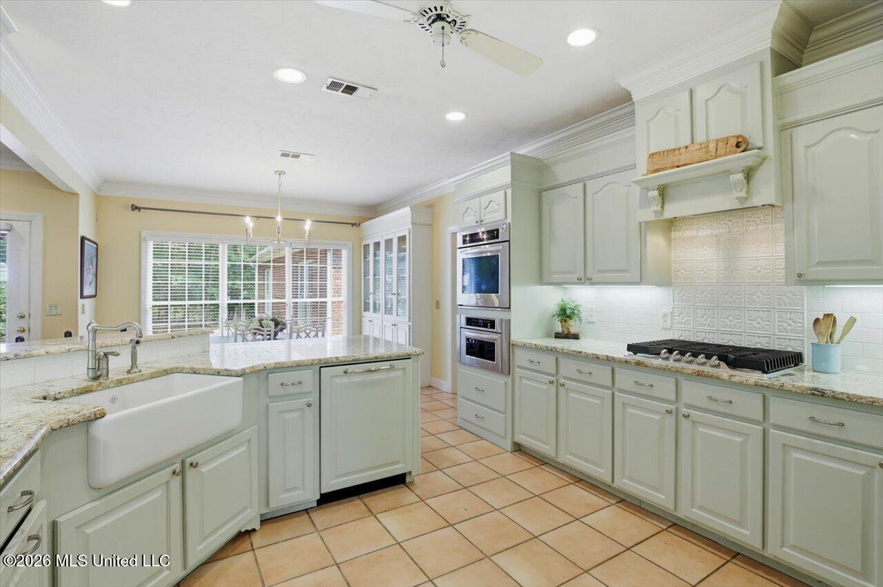 306 Remington Drive Property Photo 11