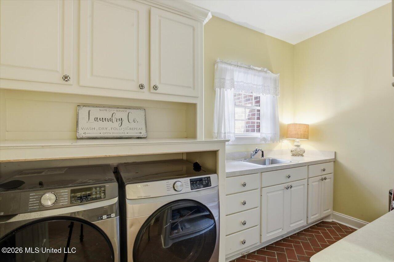 306 Remington Drive Property Photo 27