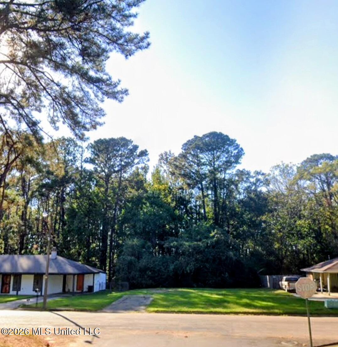 Oak Grove Lane Property Photo 2