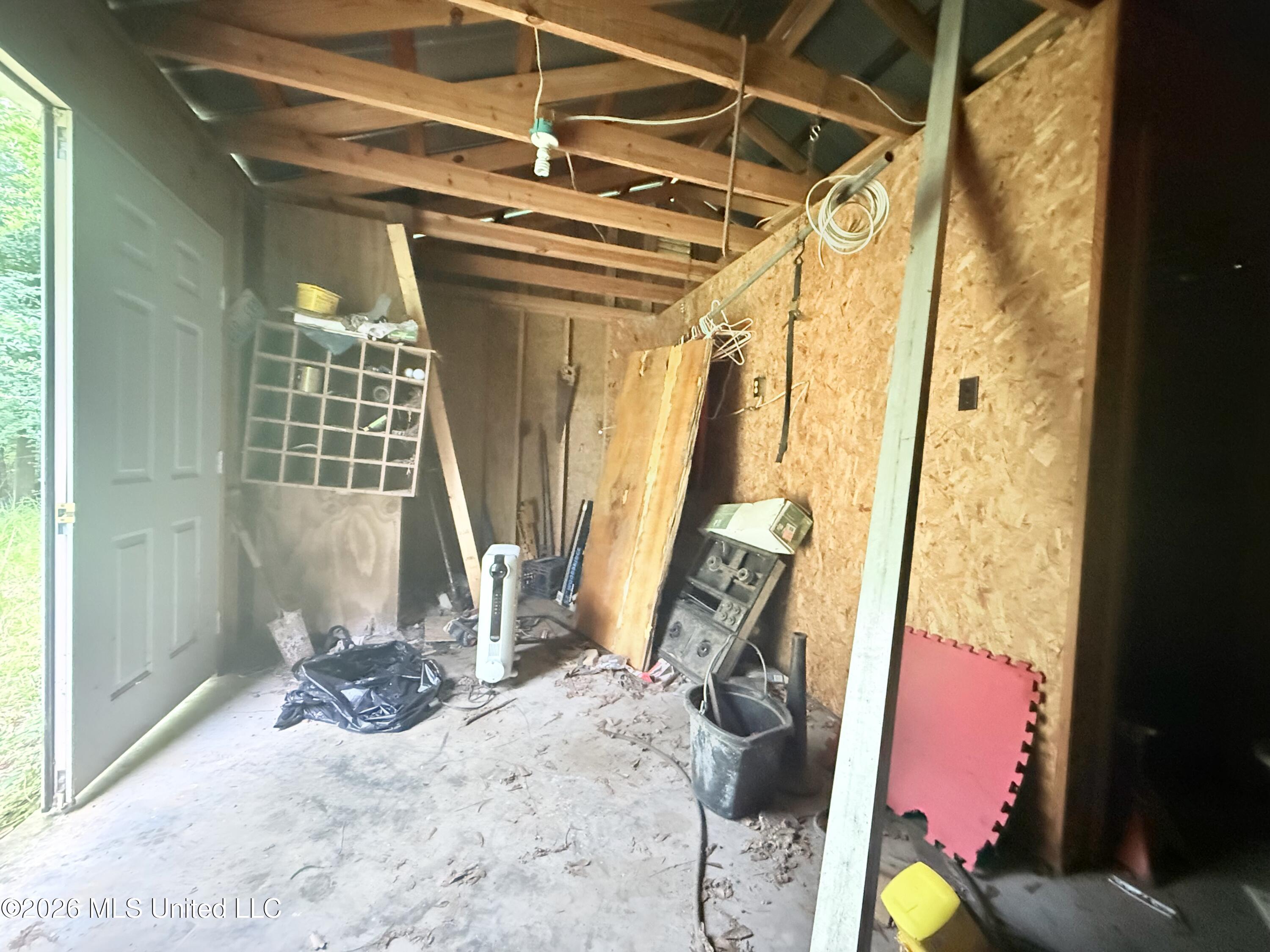 1015 Highway 51 Property Photo 9
