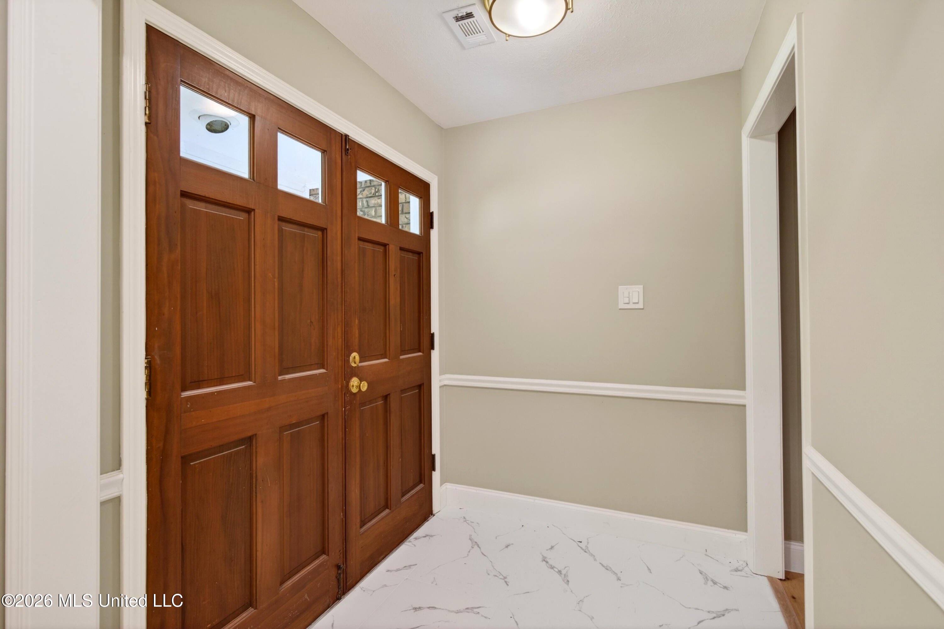 6 Pecan Circle Property Photo 3