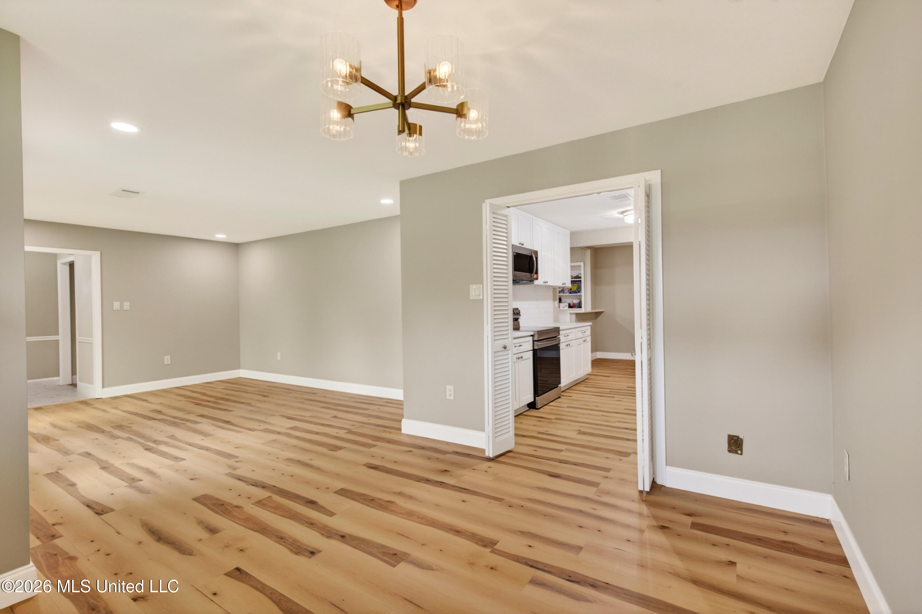 6 Pecan Circle Property Photo 8