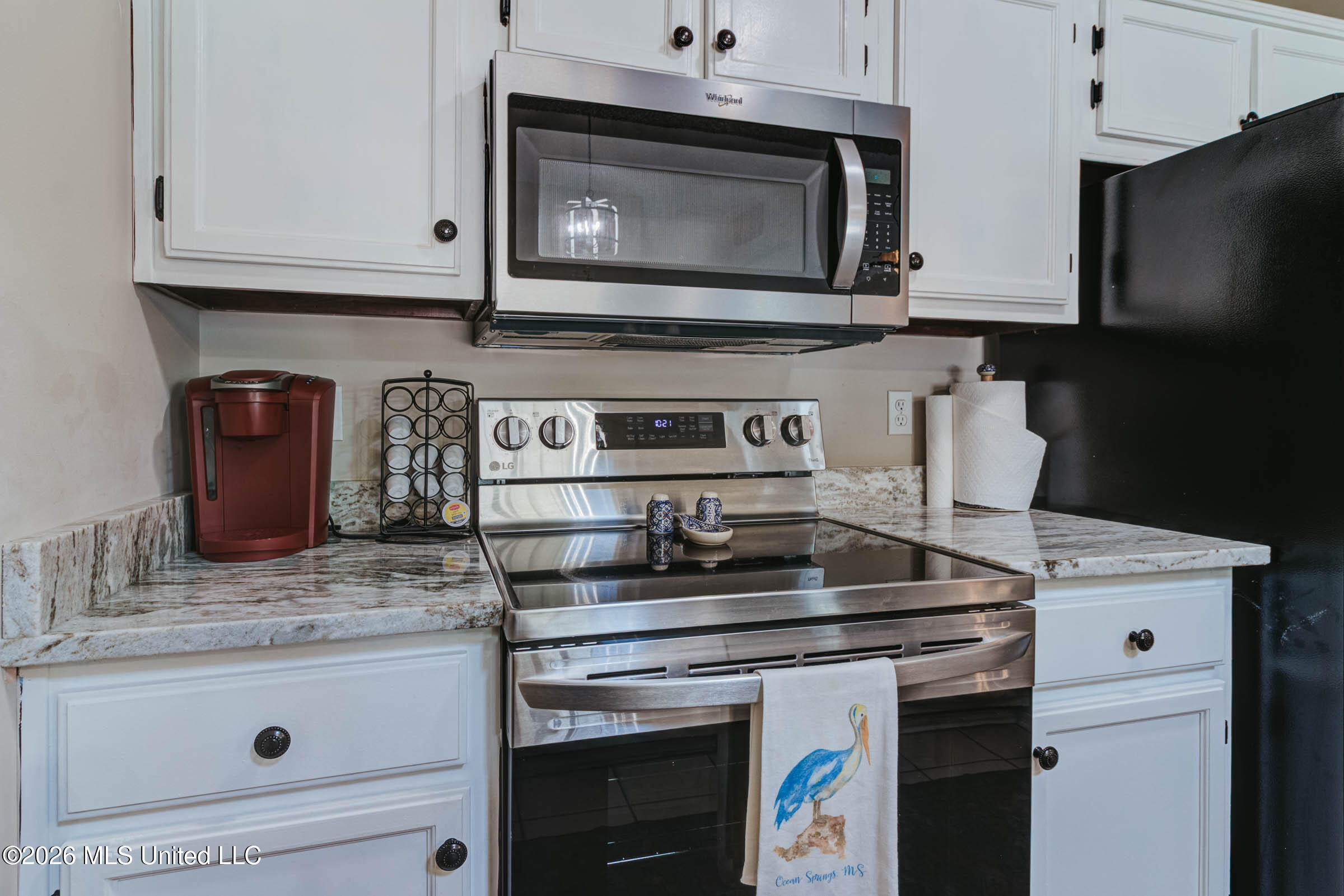 517 Heatherstone Circle Property Photo 8