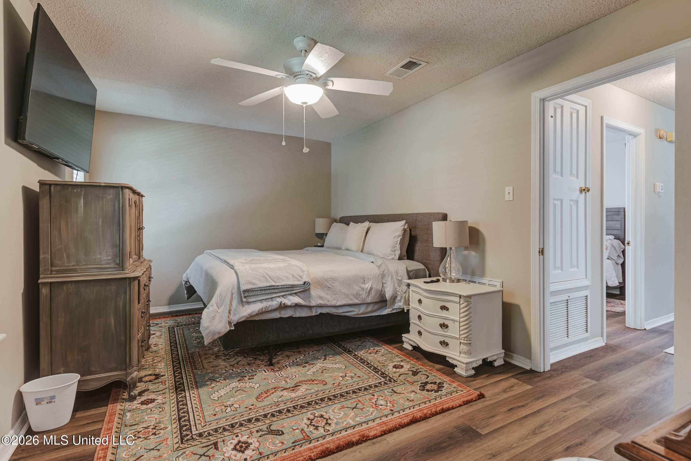 517 Heatherstone Circle Property Photo 11