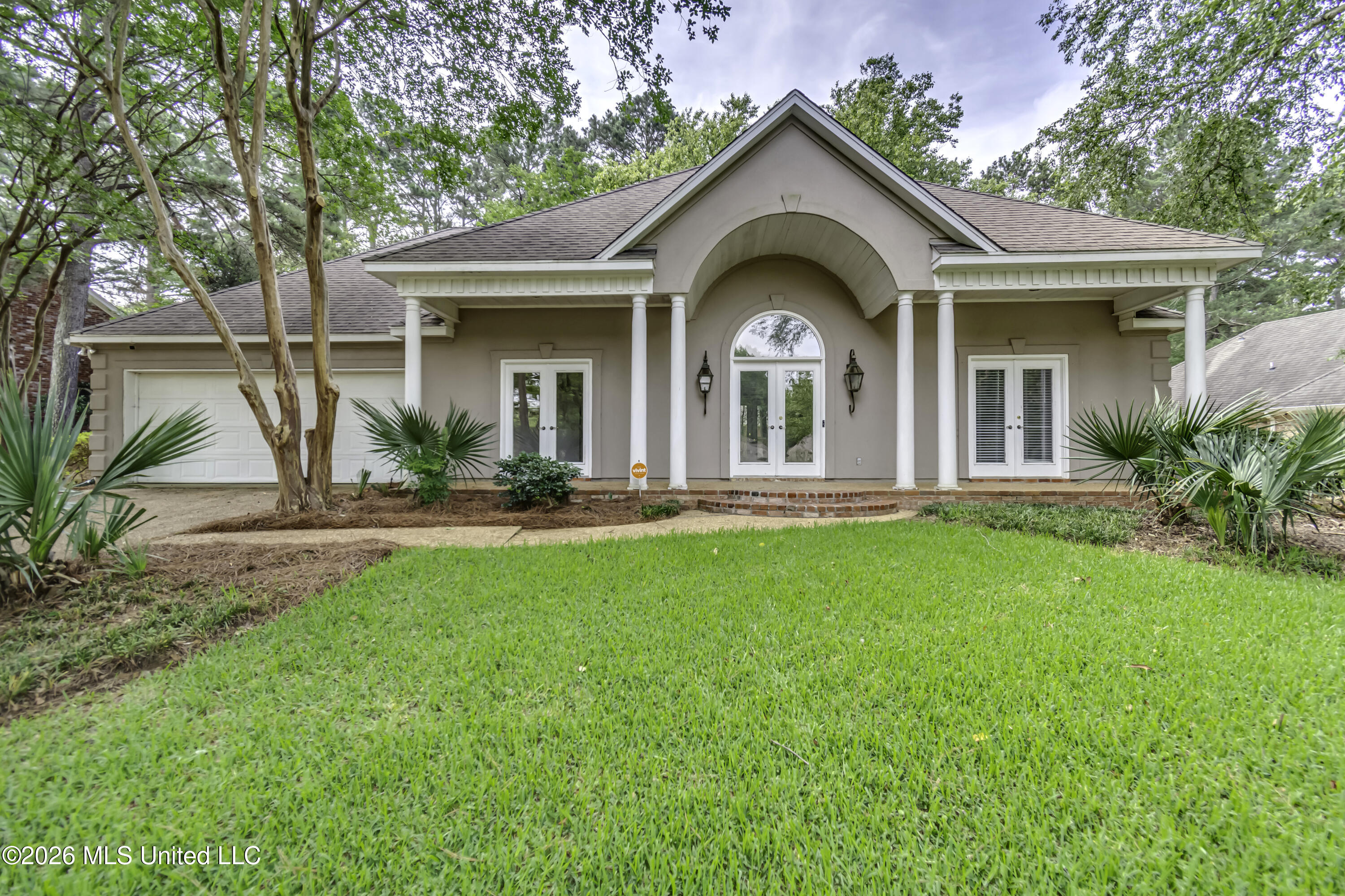 137 Whisper Lake Boulevard Property Photo 1