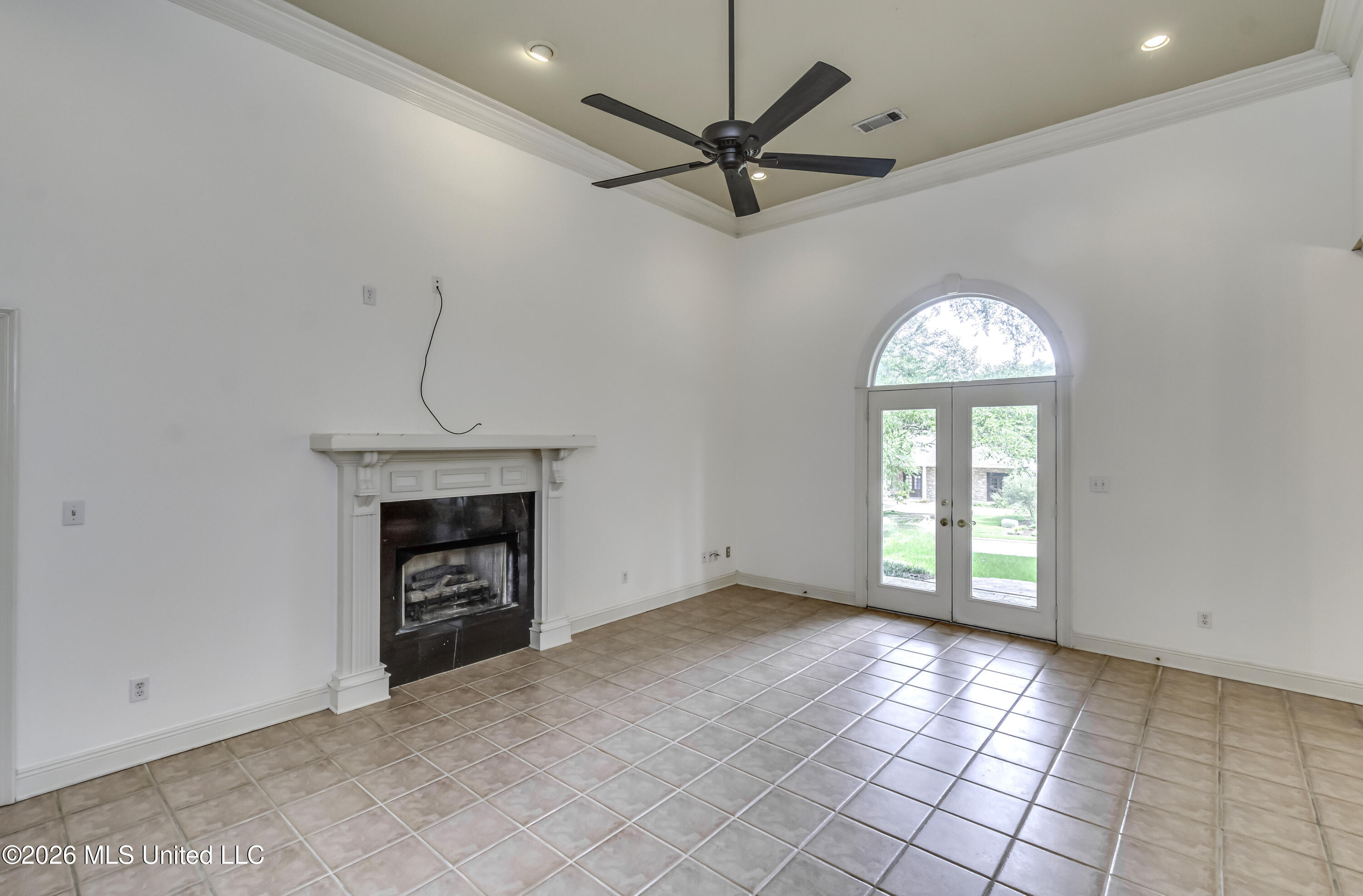 137 Whisper Lake Boulevard Property Photo 7