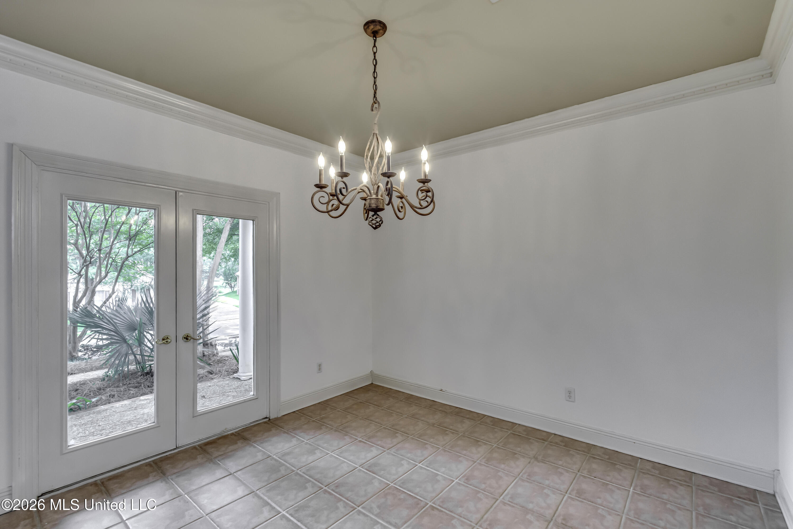 137 Whisper Lake Boulevard Property Photo 11