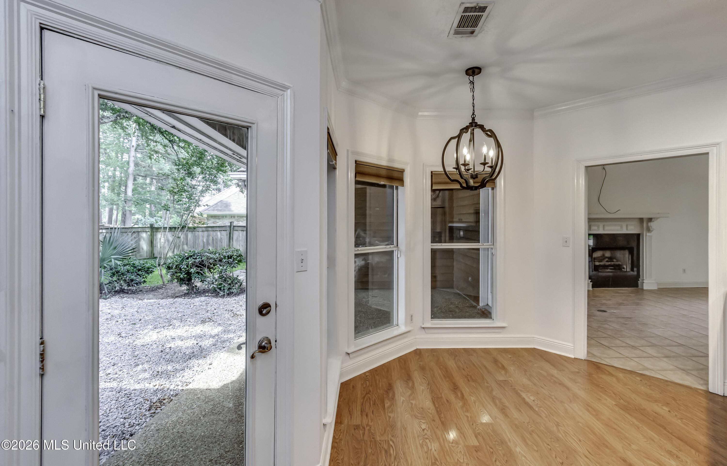 137 Whisper Lake Boulevard Property Photo 15