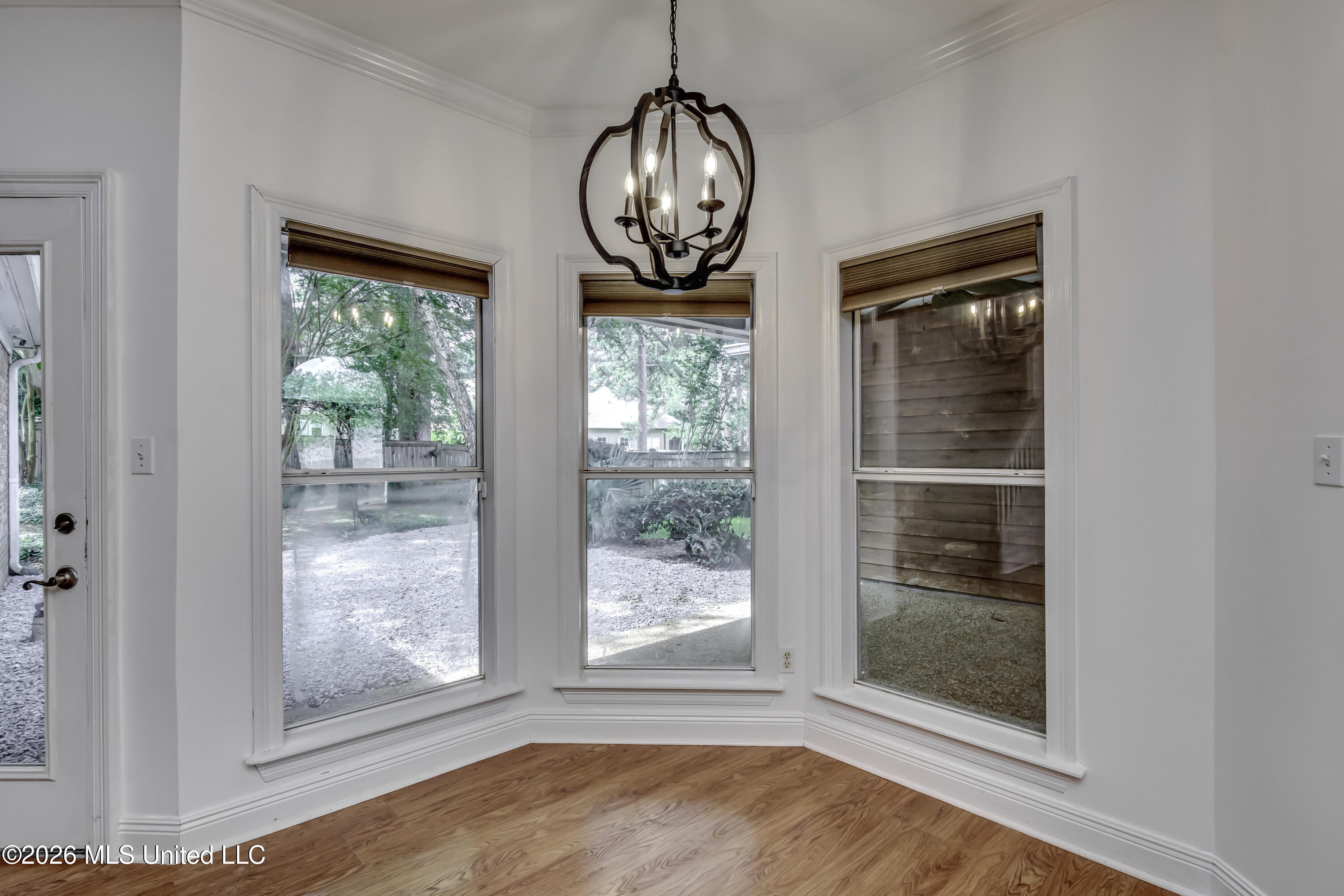 137 Whisper Lake Boulevard Property Photo 16