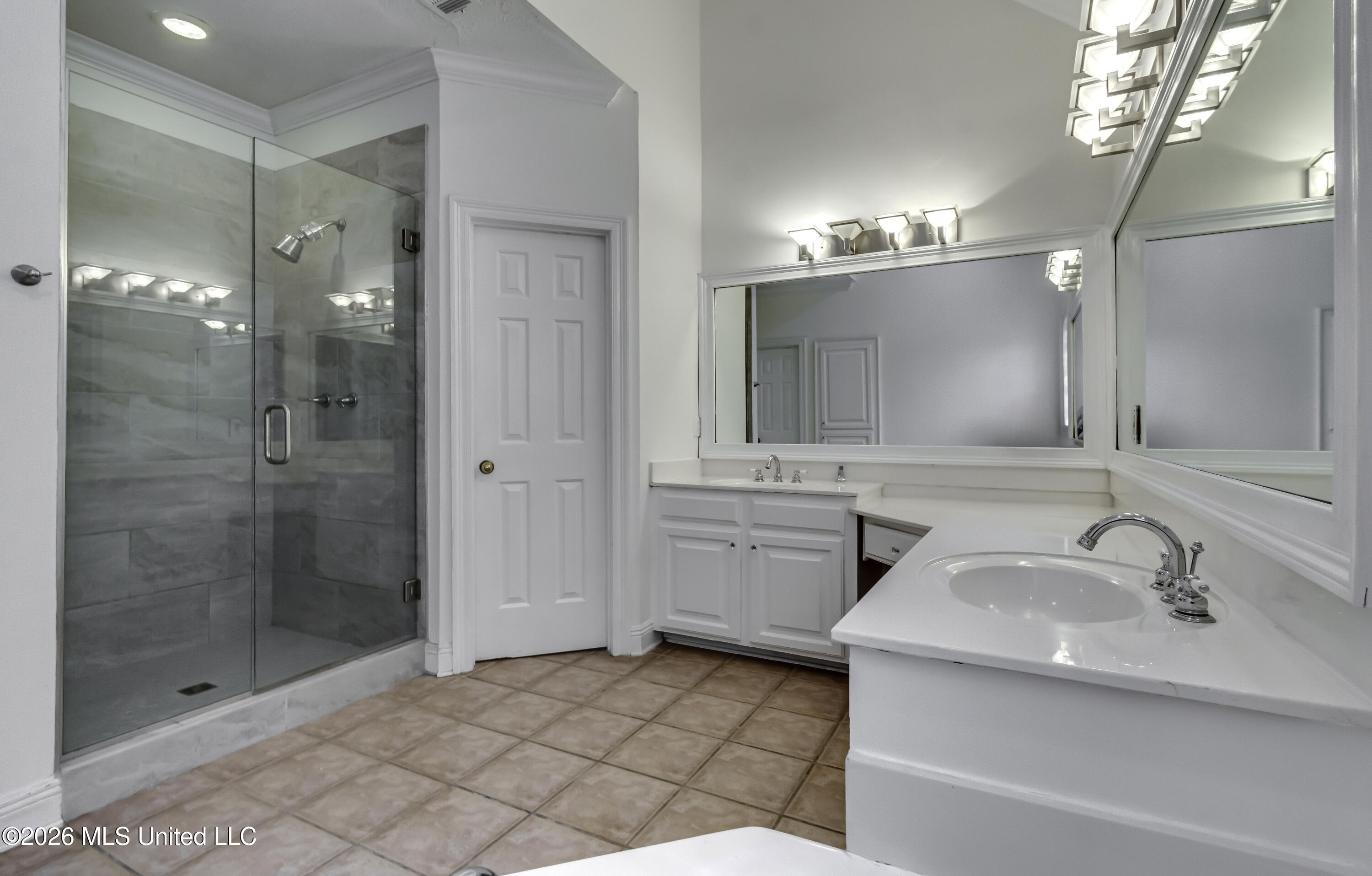 137 Whisper Lake Boulevard Property Photo 39