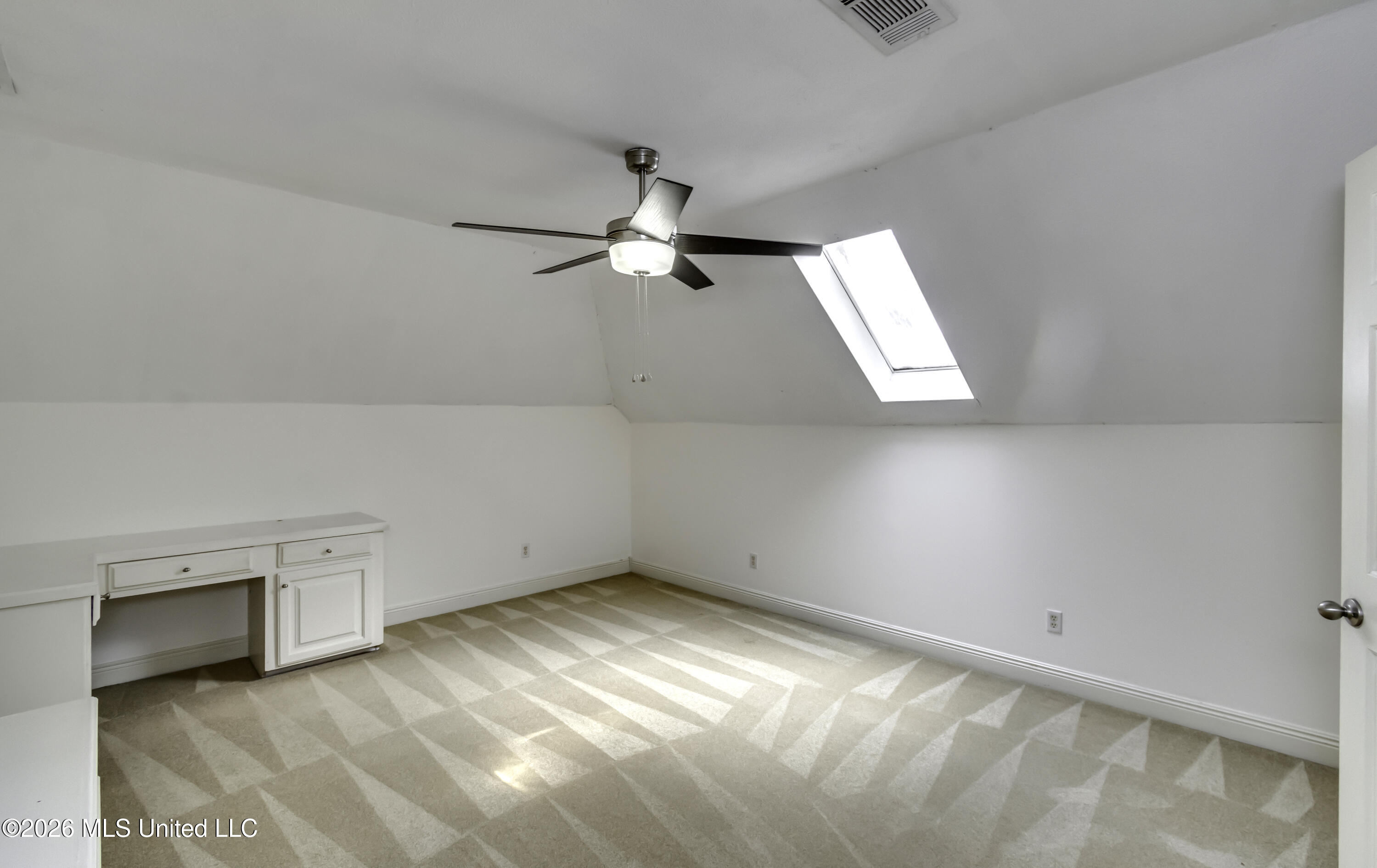 137 Whisper Lake Boulevard Property Photo 49