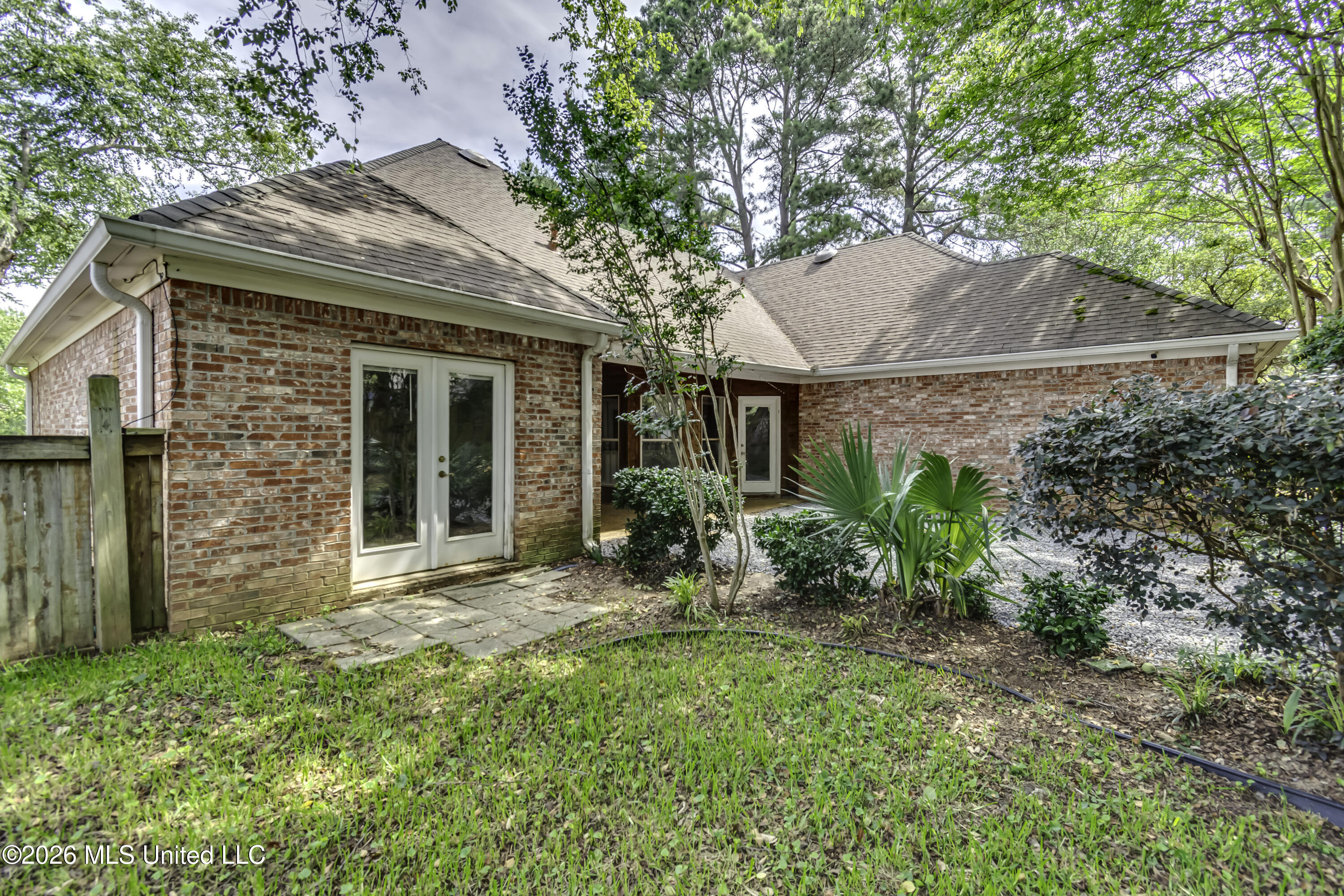 137 Whisper Lake Boulevard Property Photo 57