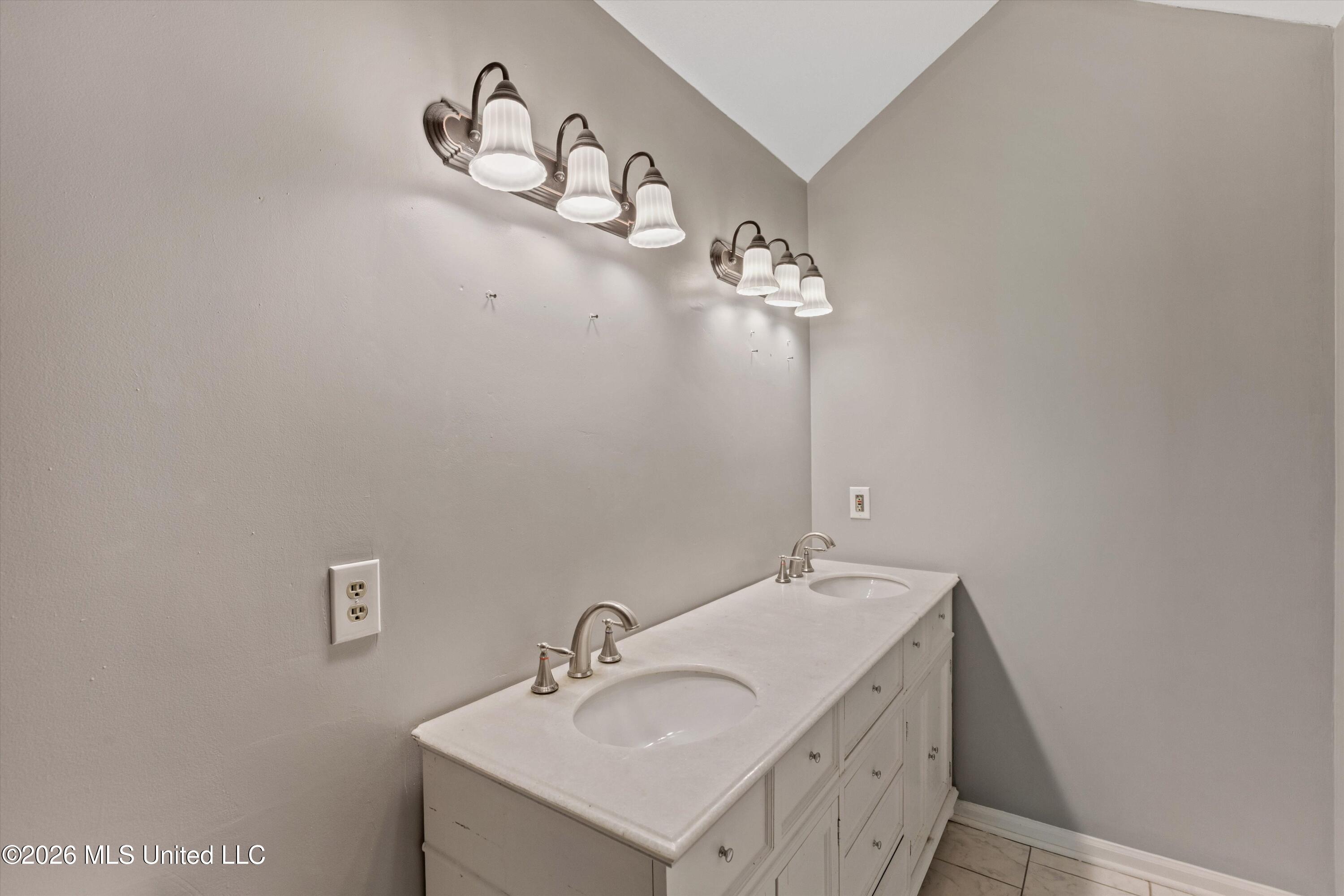 162 Forest Hill Road Property Photo 19
