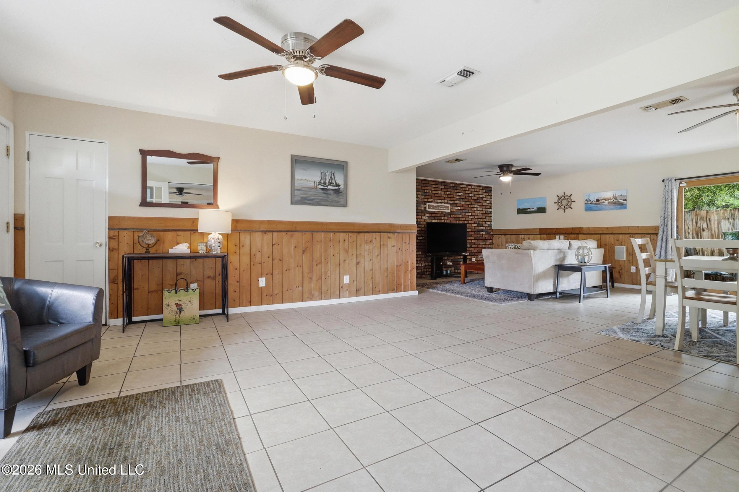 1884 Schencks Street Property Photo 7