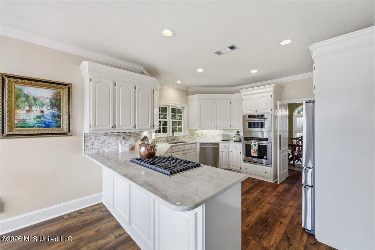 103 Woodlands Green Drive Property Photo 10