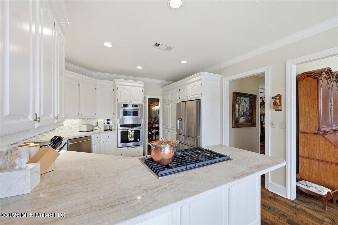 103 Woodlands Green Drive Property Photo 11