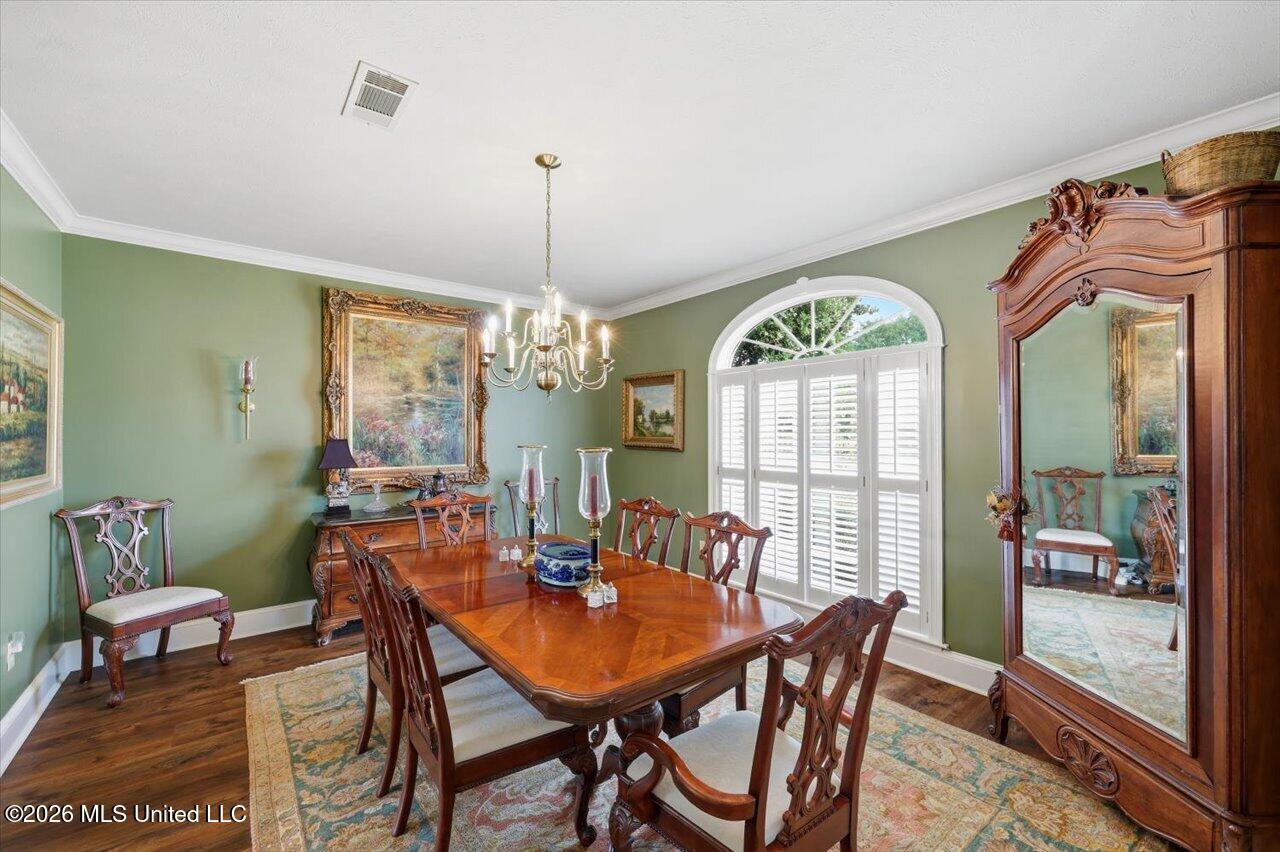 103 Woodlands Green Drive Property Photo 17