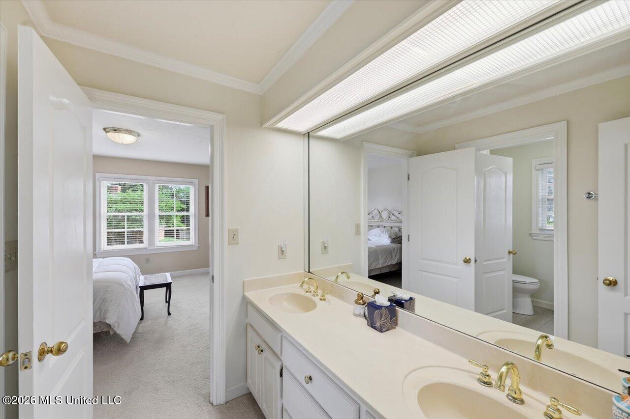 103 Woodlands Green Drive Property Photo 34