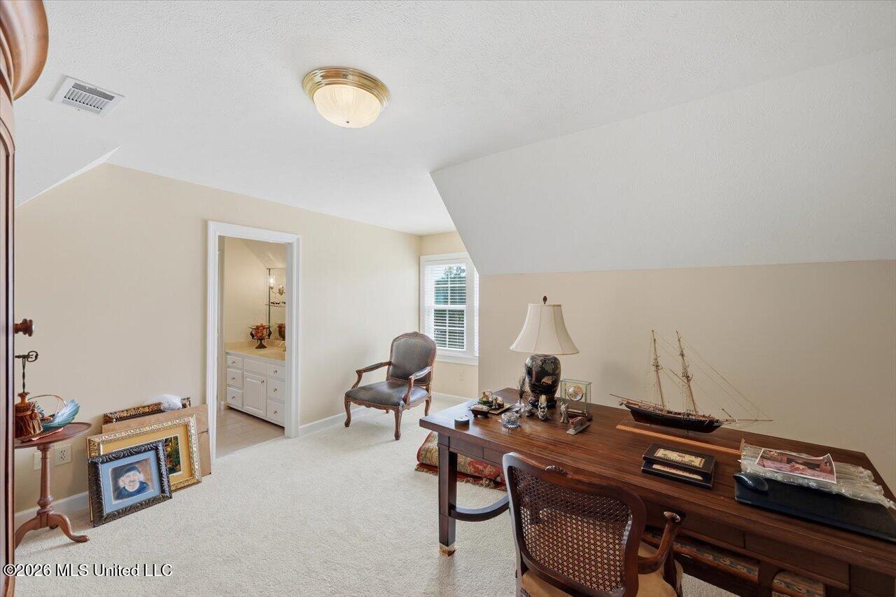 103 Woodlands Green Drive Property Photo 37