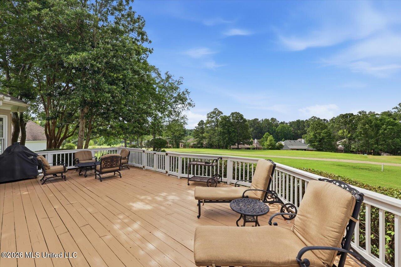 103 Woodlands Green Drive Property Photo 41