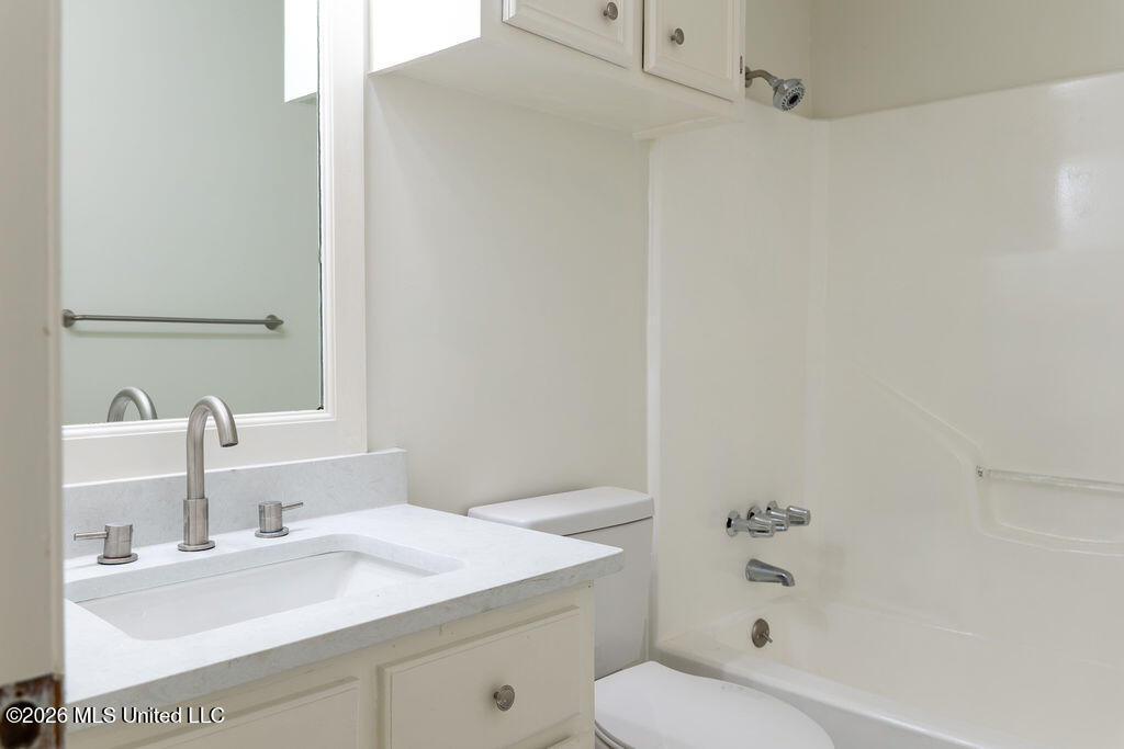 1814 Twin Pine Drive Property Photo 15