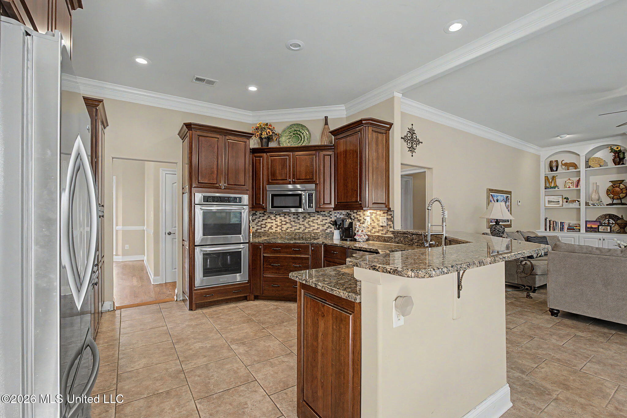 8465 Belmor Lakes Drive Property Photo 9