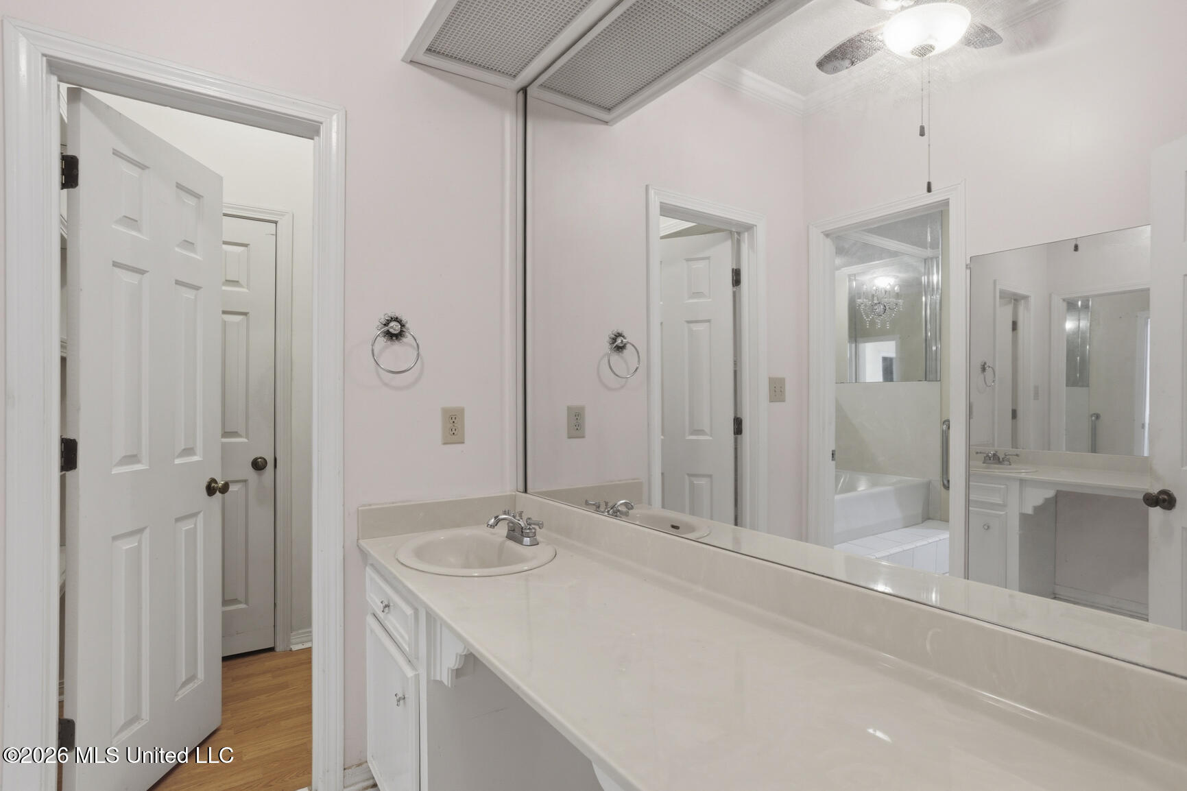 375 Heritage Place Property Photo 28
